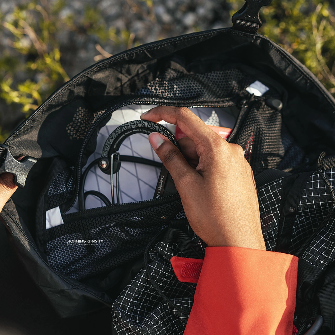 Charlie 25 - Expandable Multi-access laptop backpack