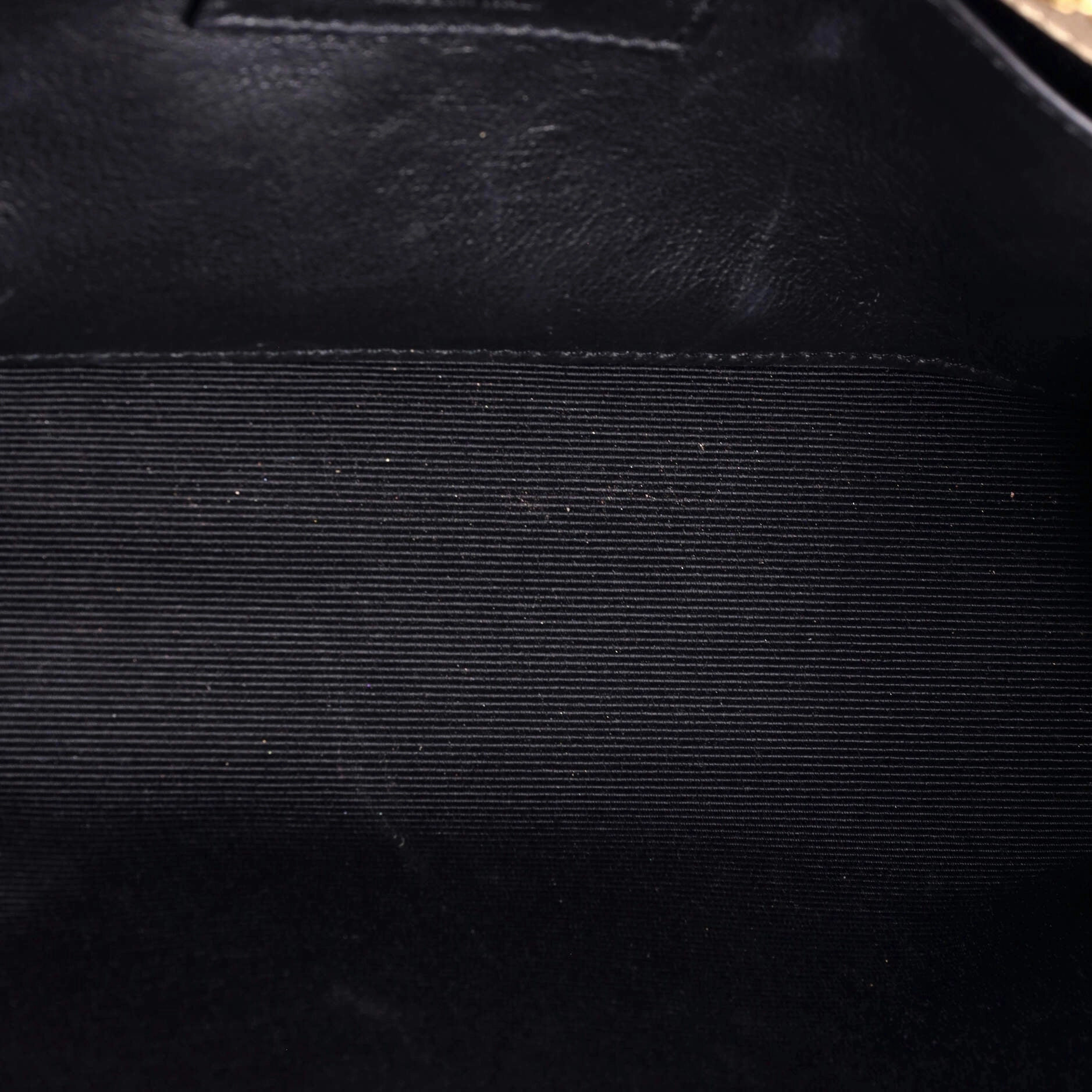 Classic Monogram Crossbody Bag Grainy Leather Large