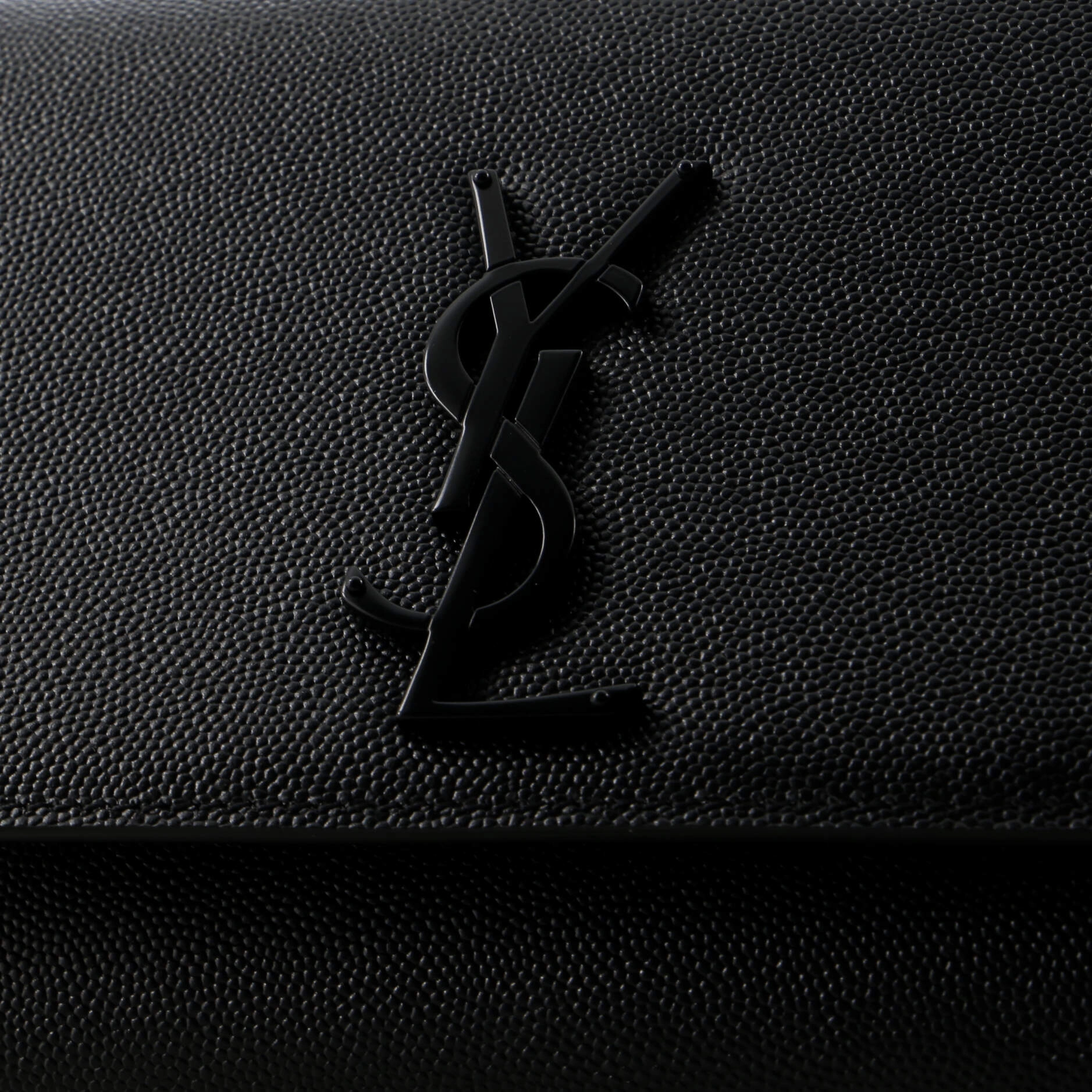 Classic Monogram Crossbody Bag Grainy Leather Medium