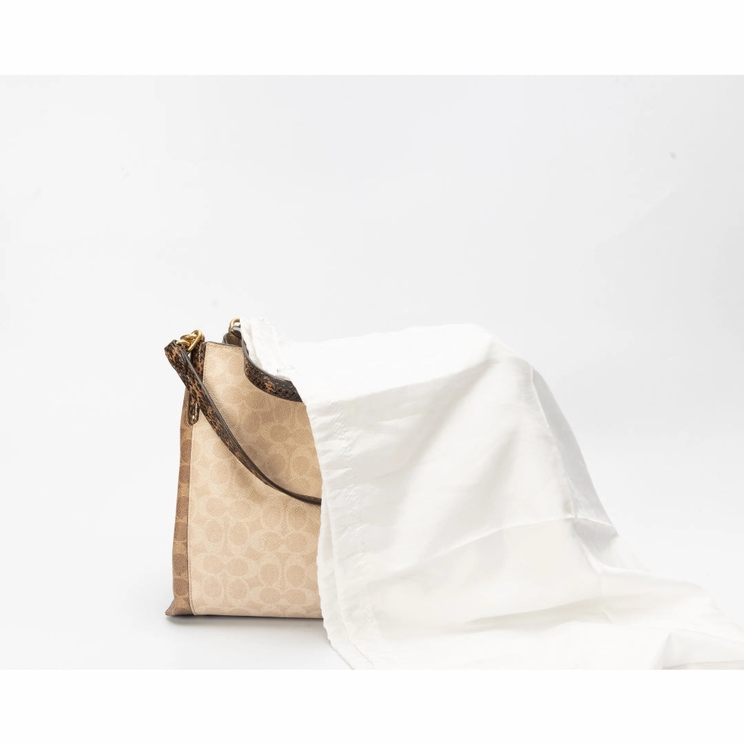 Coach Dalton 31 Medium Signature Shoulder Bag