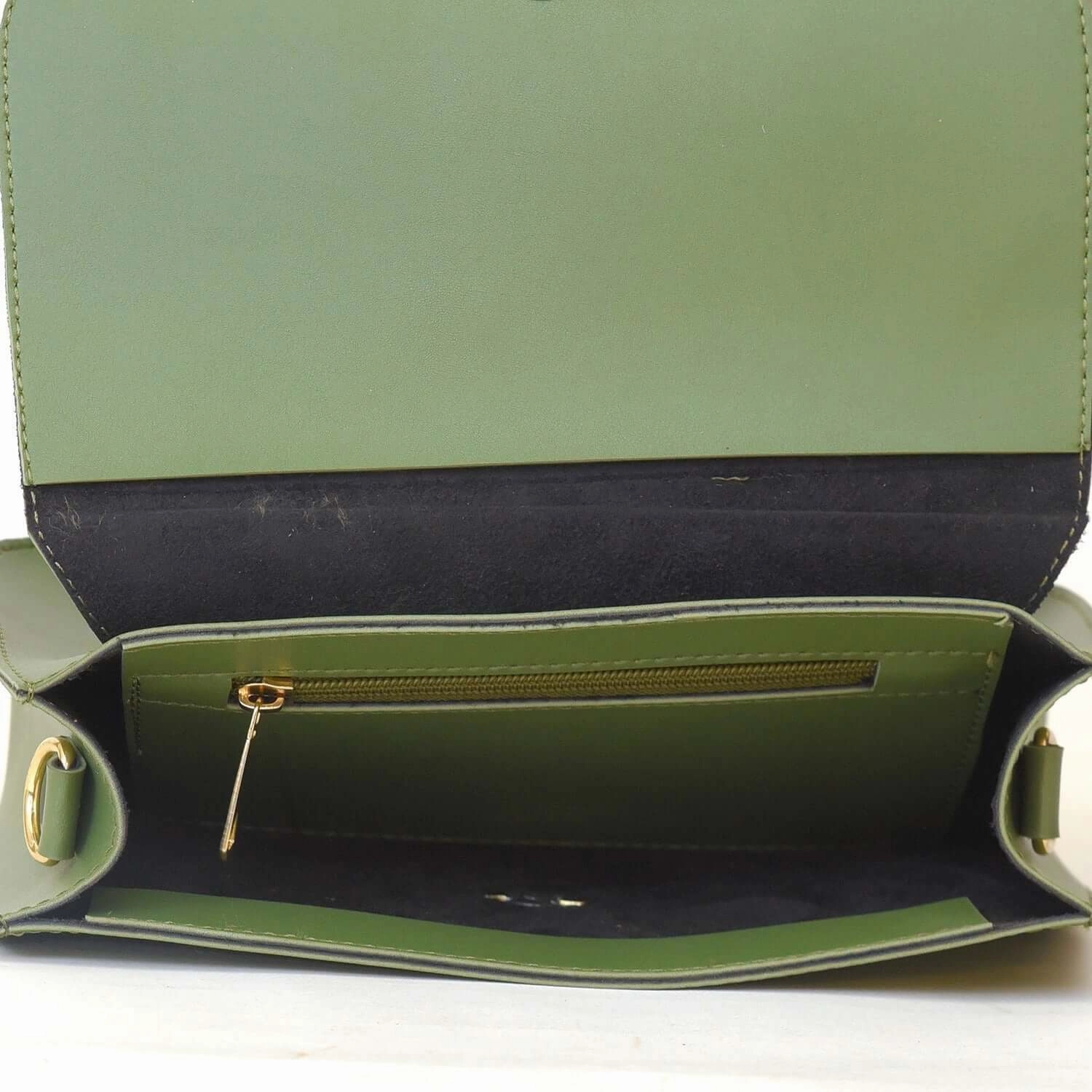 CROSS GREEN