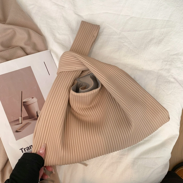 Cruz Women's Pleated Leather Handbag