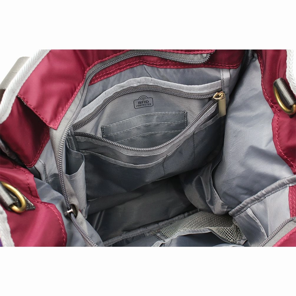 CV - Venture Zip Around Tote - Pawprint