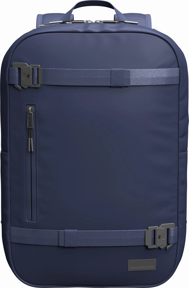 D_b_ Essential Backpack, 17L
