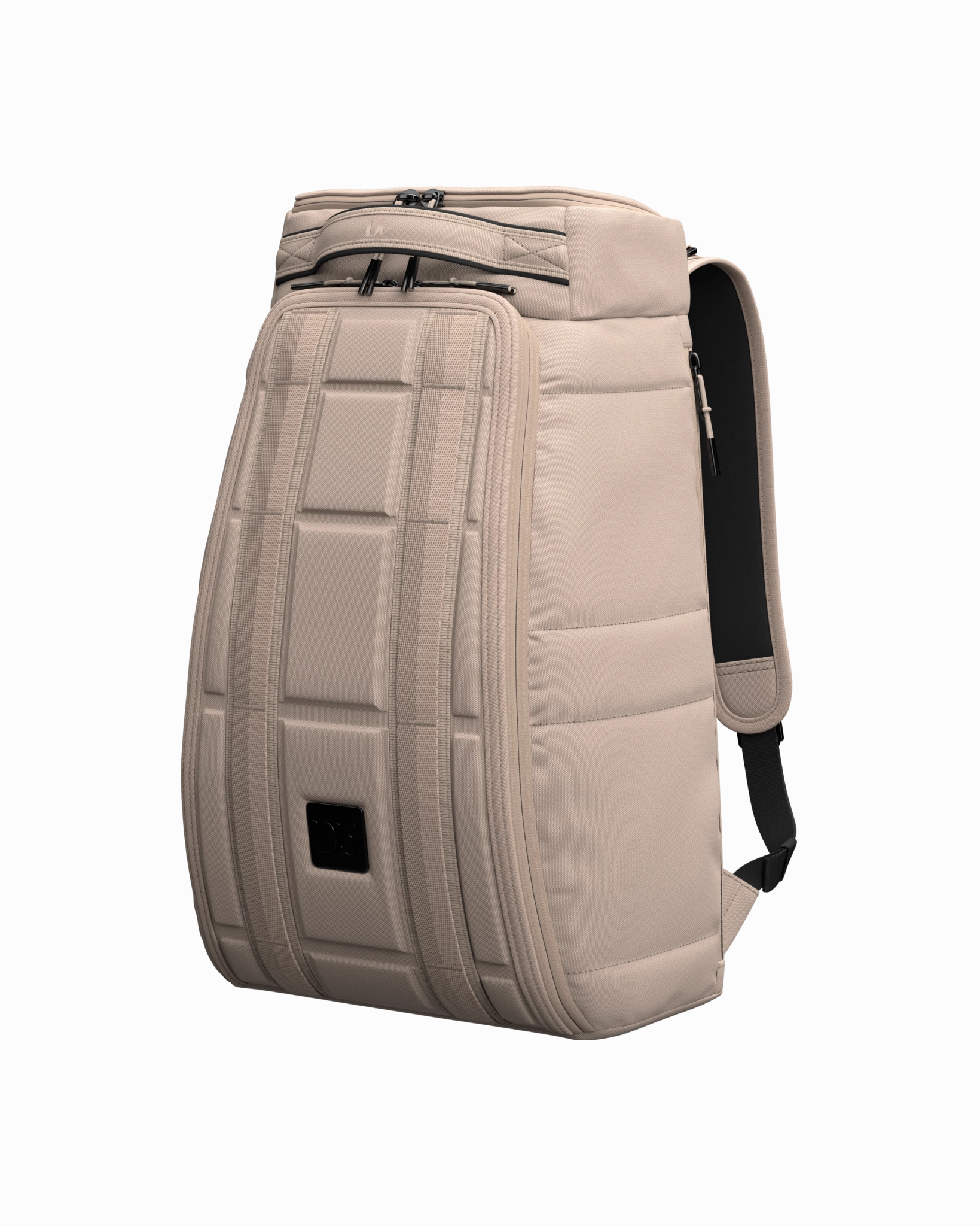 D_b_ Hugger Backpack 20L