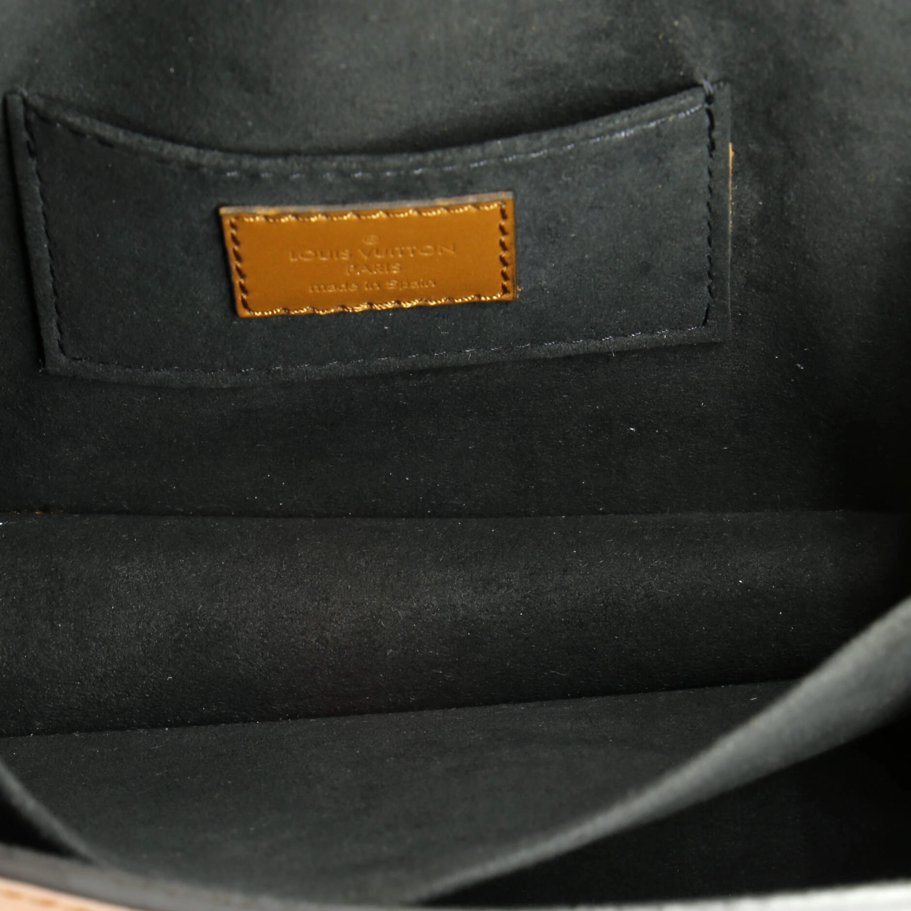 Dauphine Shoulder Bag Taurillon Leather Mini