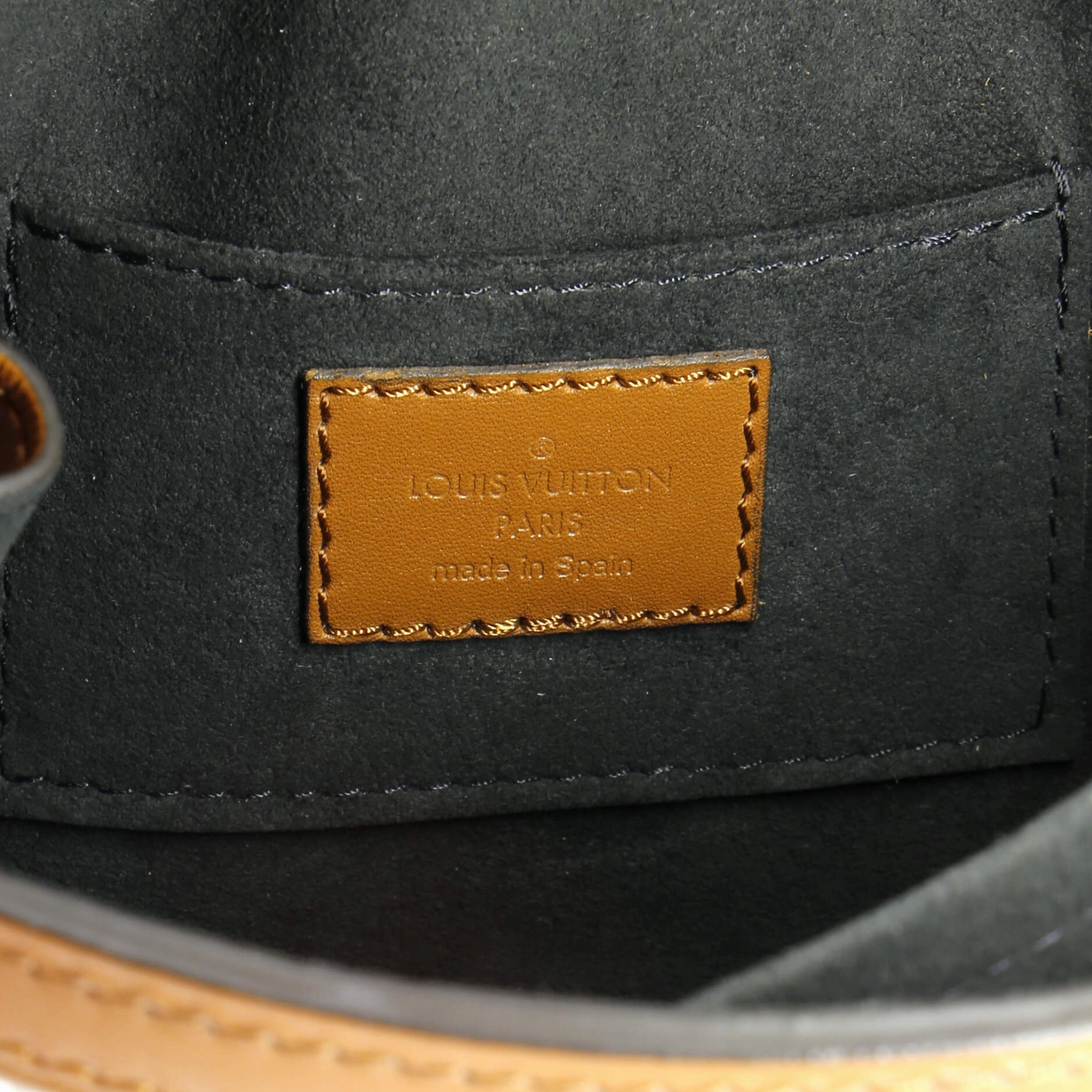 Dauphine Shoulder Bag Taurillon Leather Mini