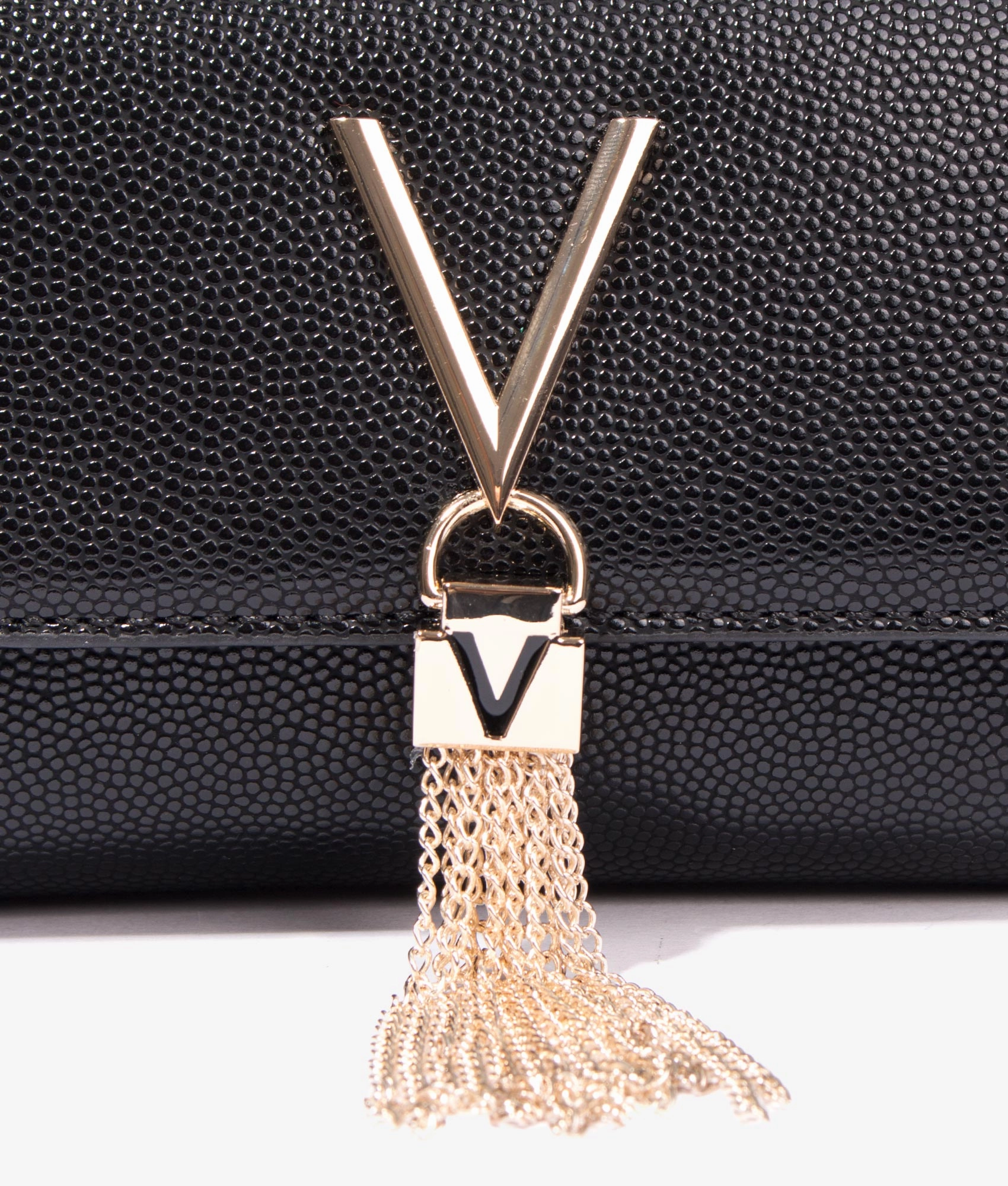 Divina small clutch in black & gold