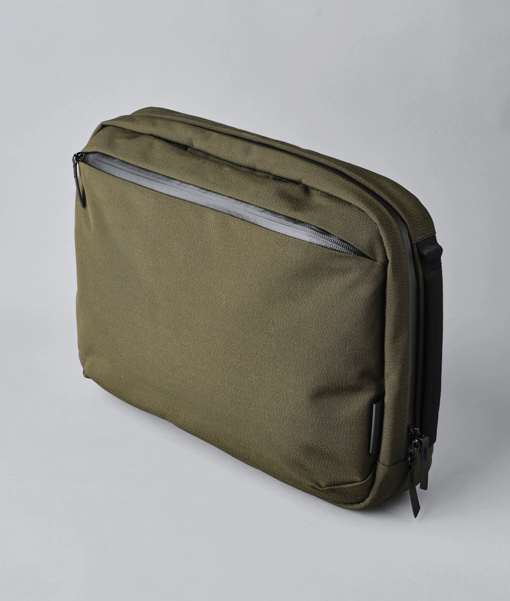 Element Tech Brief Pro
