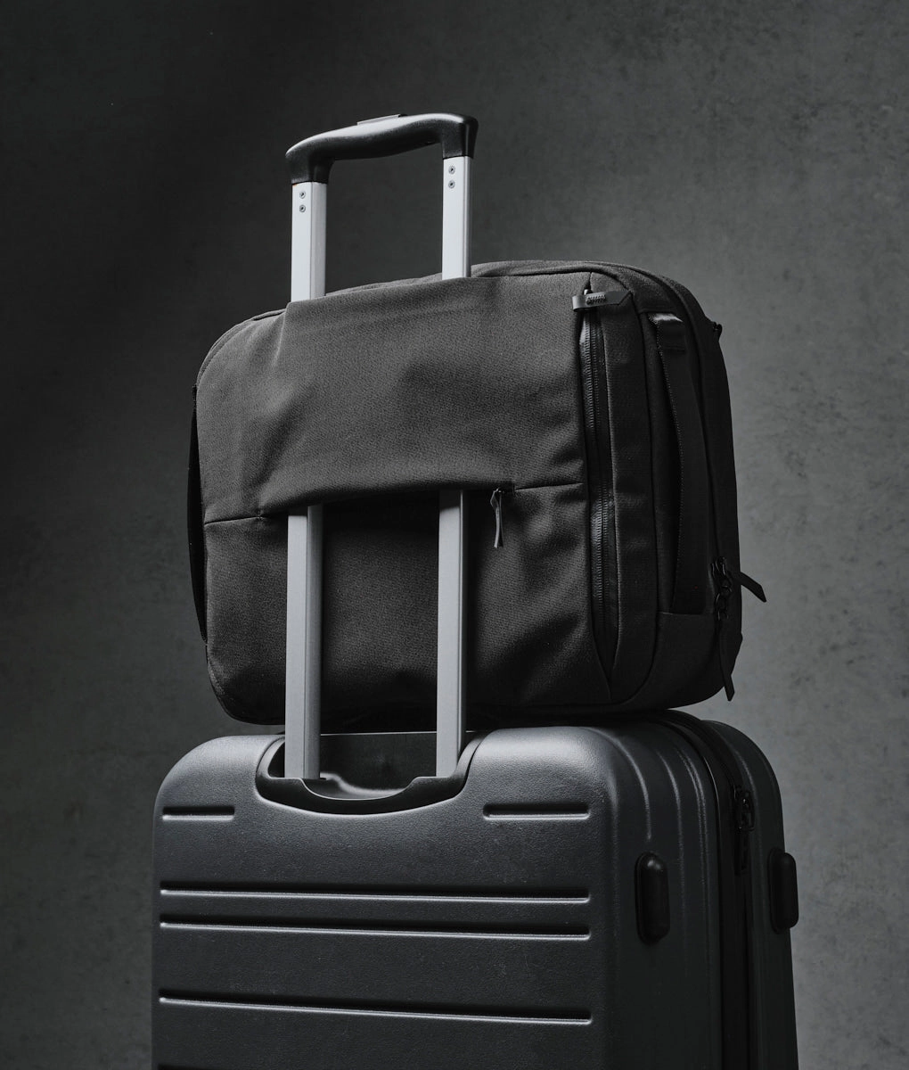 Element Tech Brief Pro