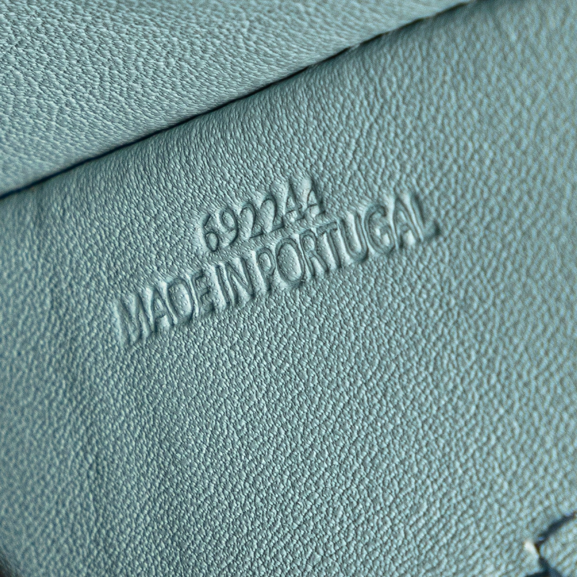 Elephant Pocket Crossbody