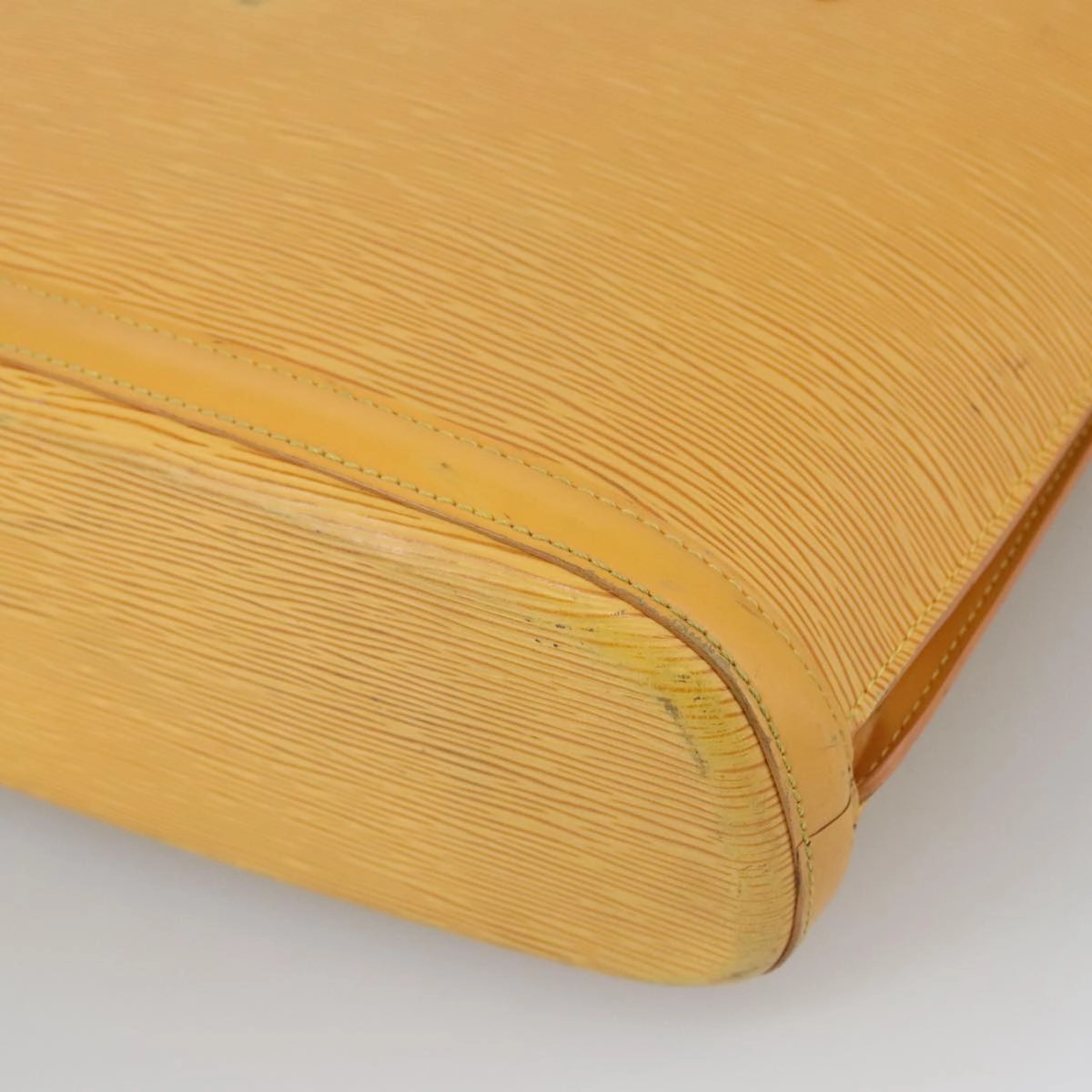 Epi Alma Yellow Leather Shoulder Bag