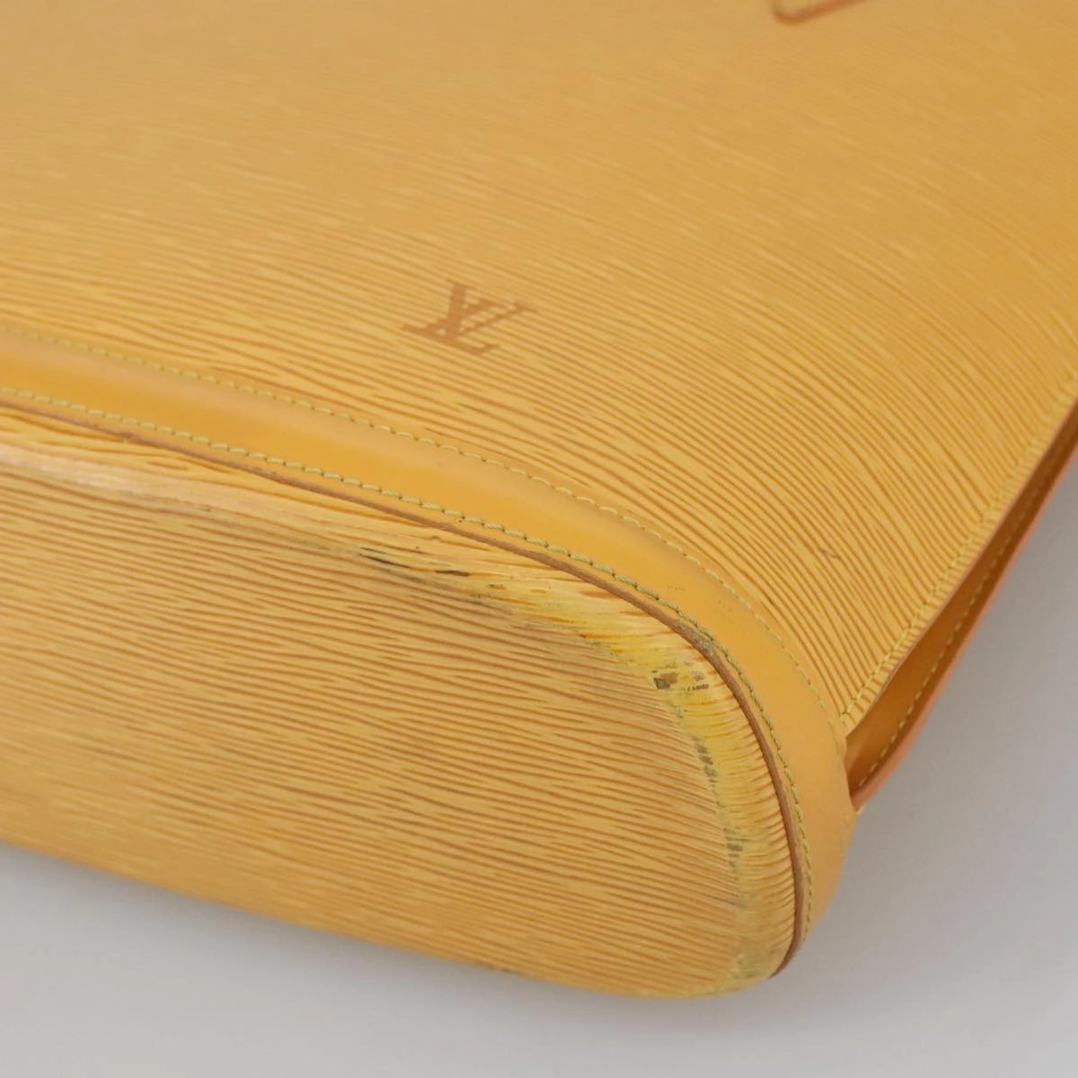 Epi Alma Yellow Leather Shoulder Bag