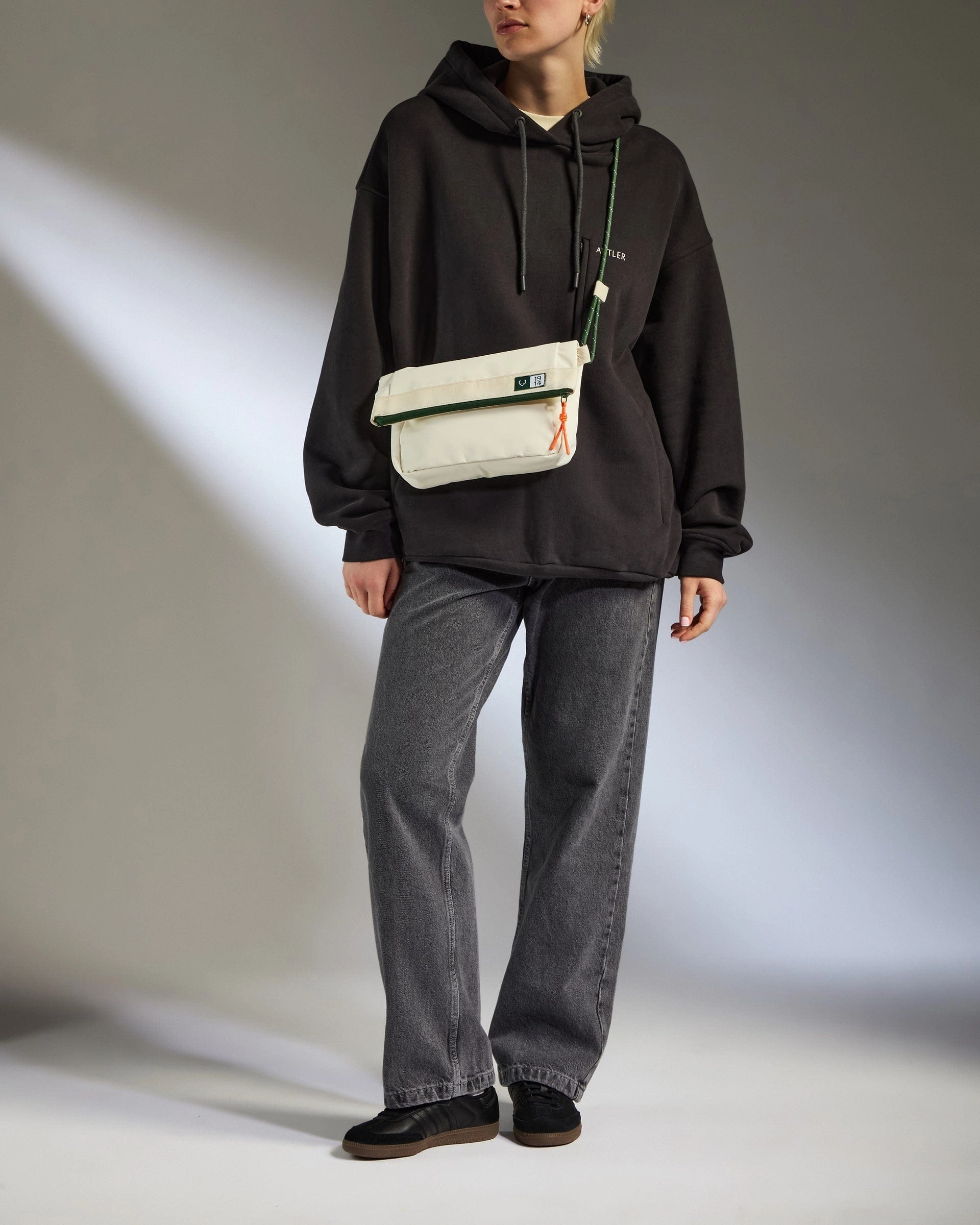 Essential Crossbody Bag in Stone