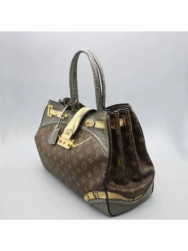 Exotique shoulder bag