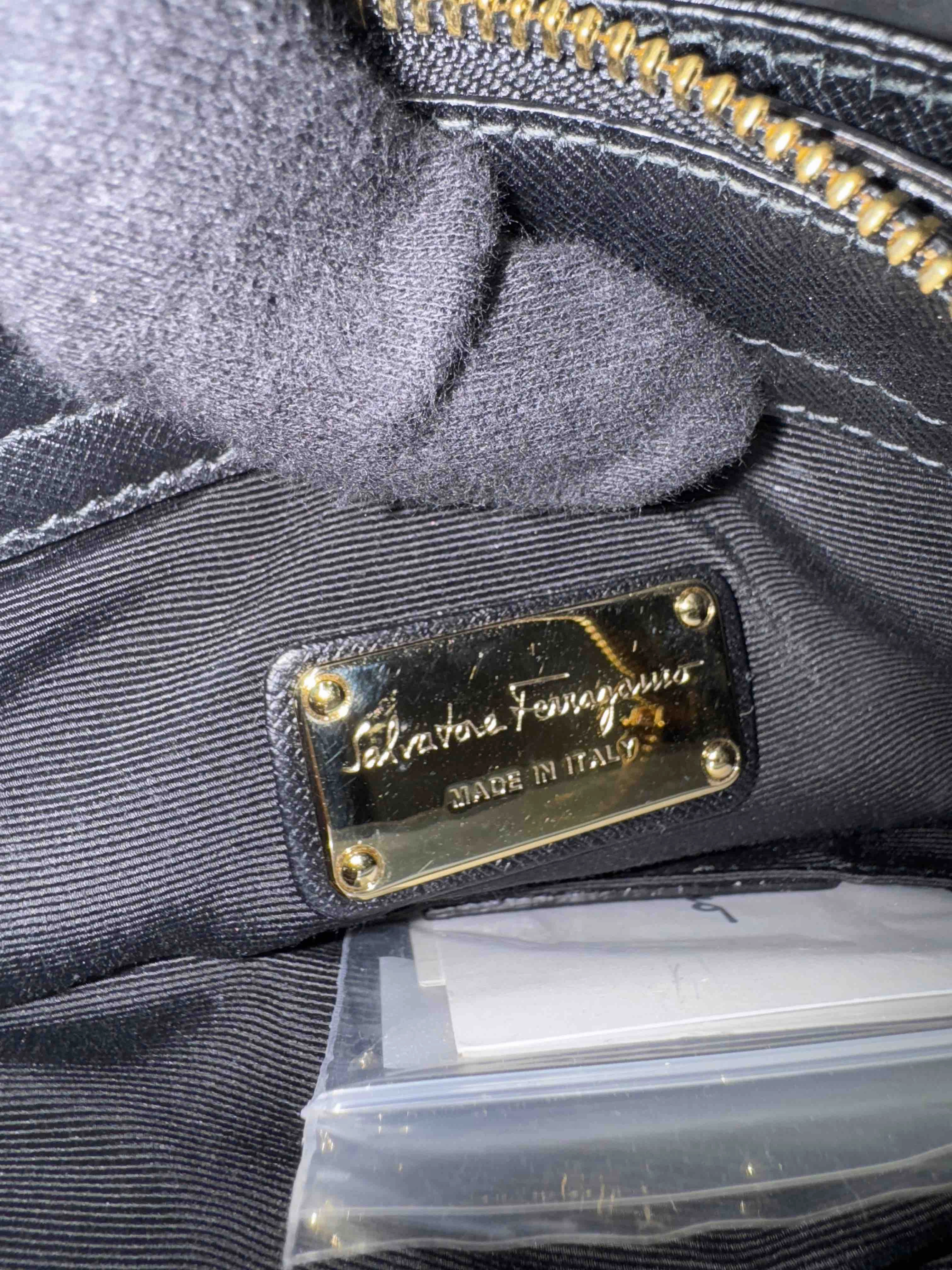 Ferragamo 2way Sofia Bag JZ09659400 Black Leather Crossbody