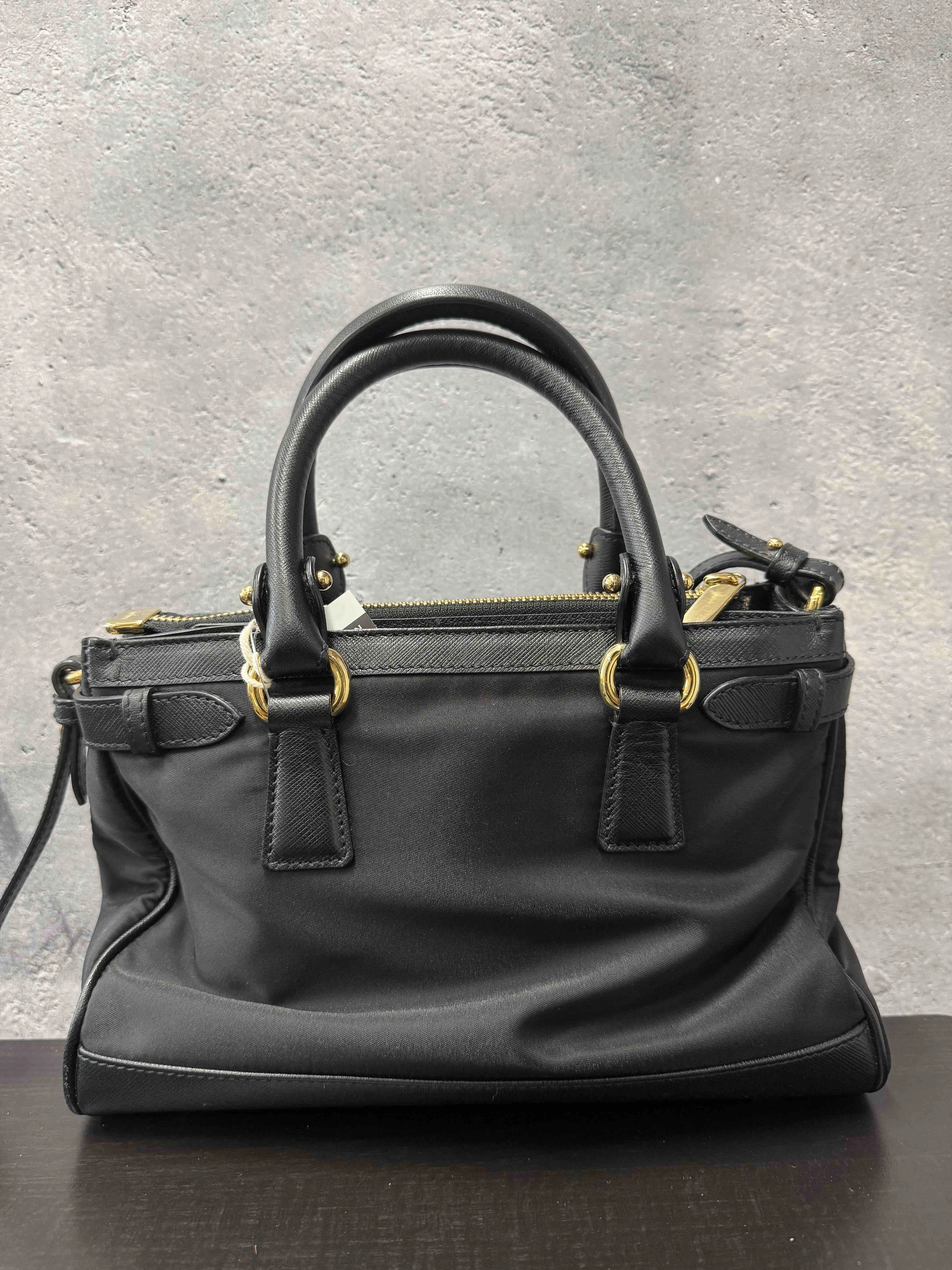 Ferragamo 2way Sofia Bag JZ09659400 Black Leather Crossbody