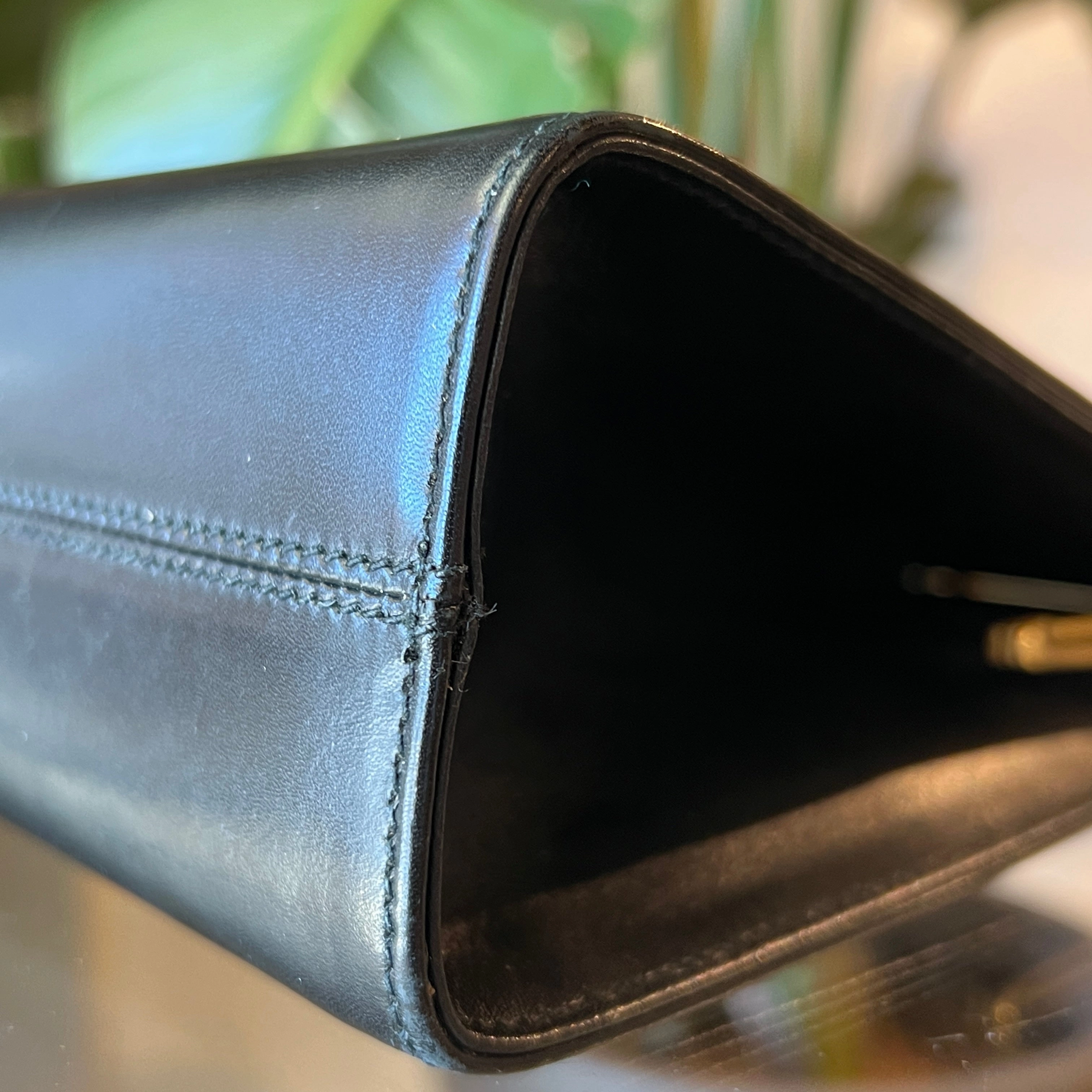 FERRAGAMO Vara Handbag