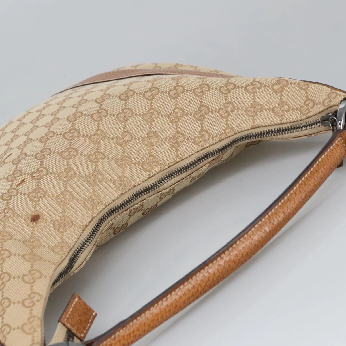 GG Canvas Shoulder Bag Beige