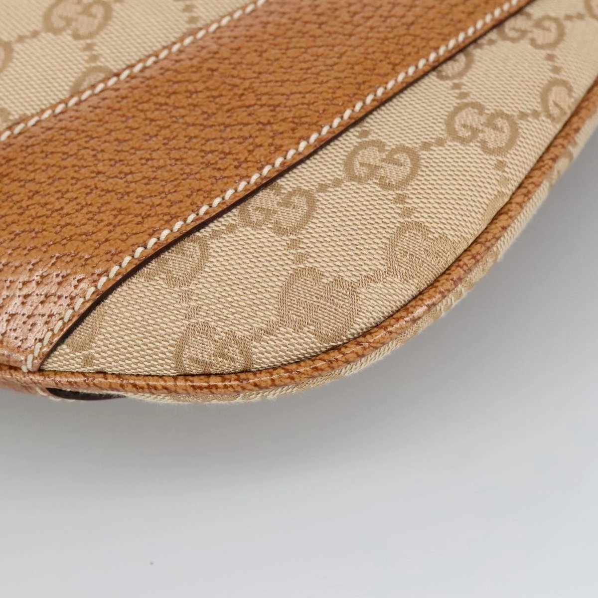 GG Canvas Shoulder Bag Beige