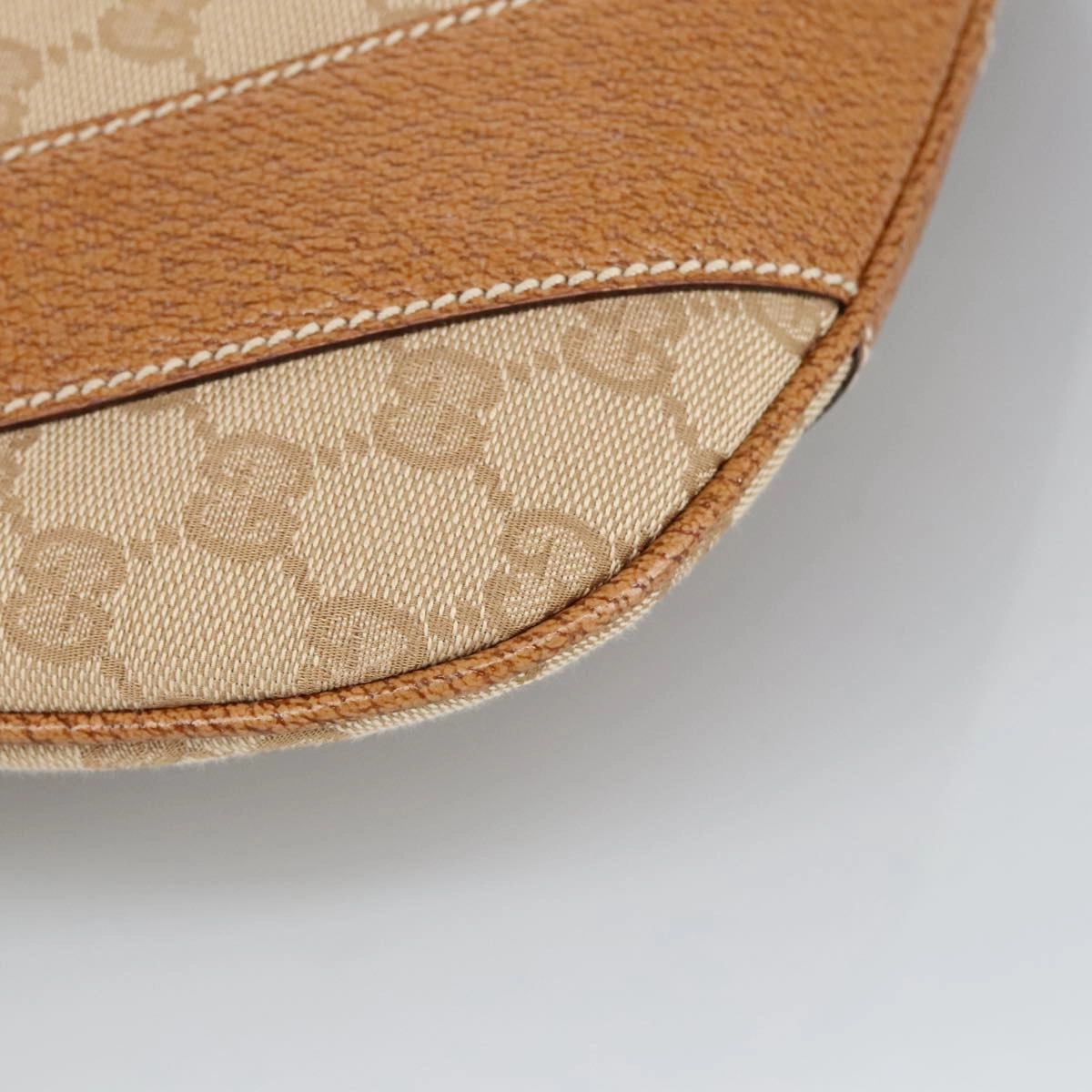 GG Canvas Shoulder Bag Beige