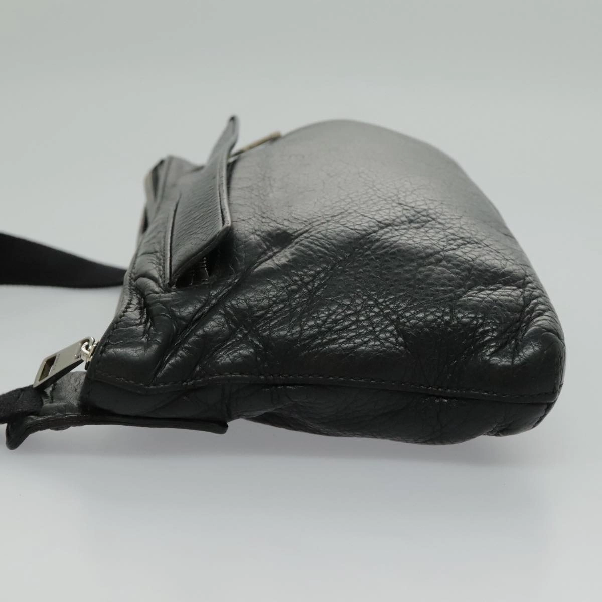 GG Marmont Leather Shoulder Bag