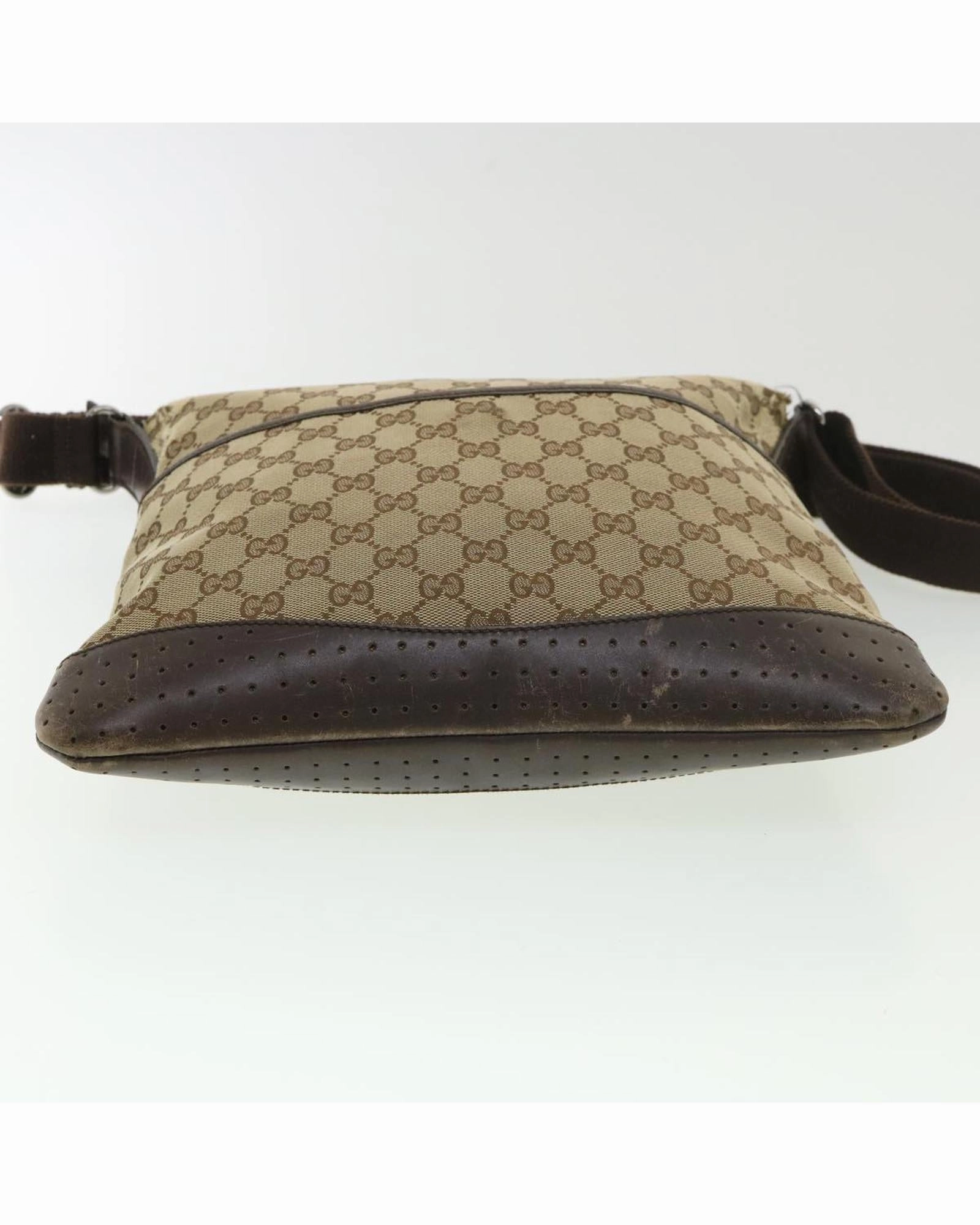 GG Supreme Messenger Bag Crossbody Style