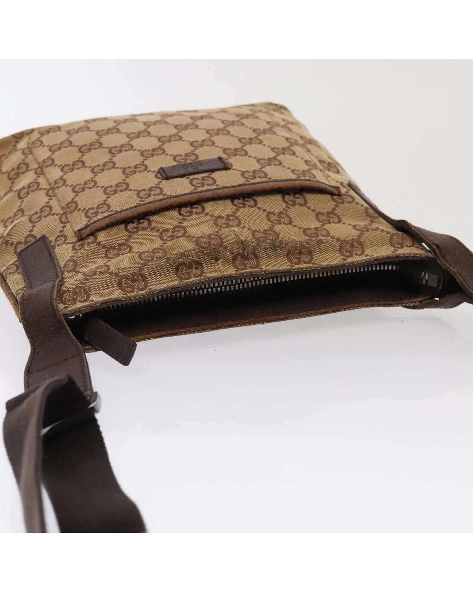 GG Supreme Messenger Crossbody Bag