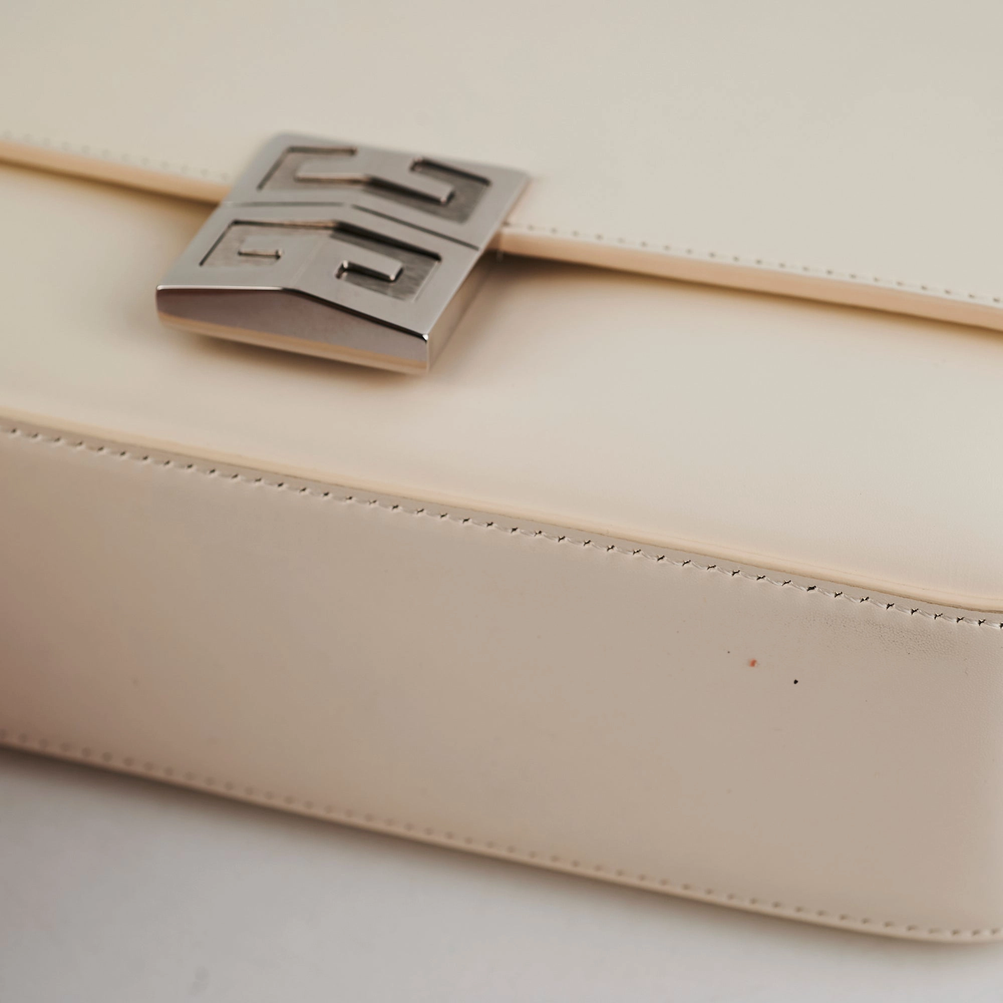 Givenchy 4G Medium Bag White
