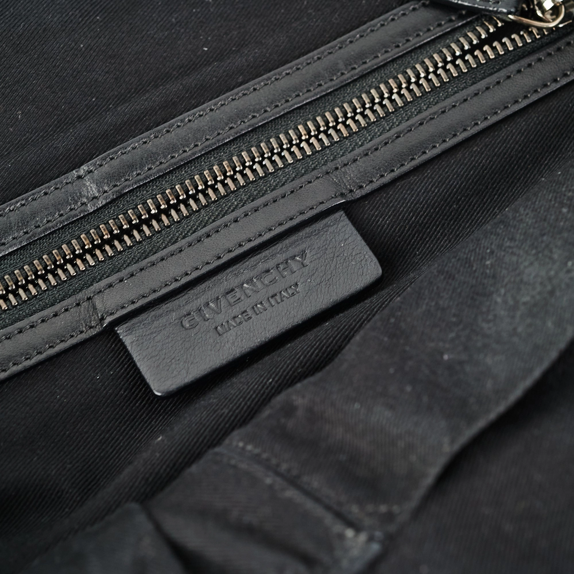 Givenchy Nightingale Medium Black