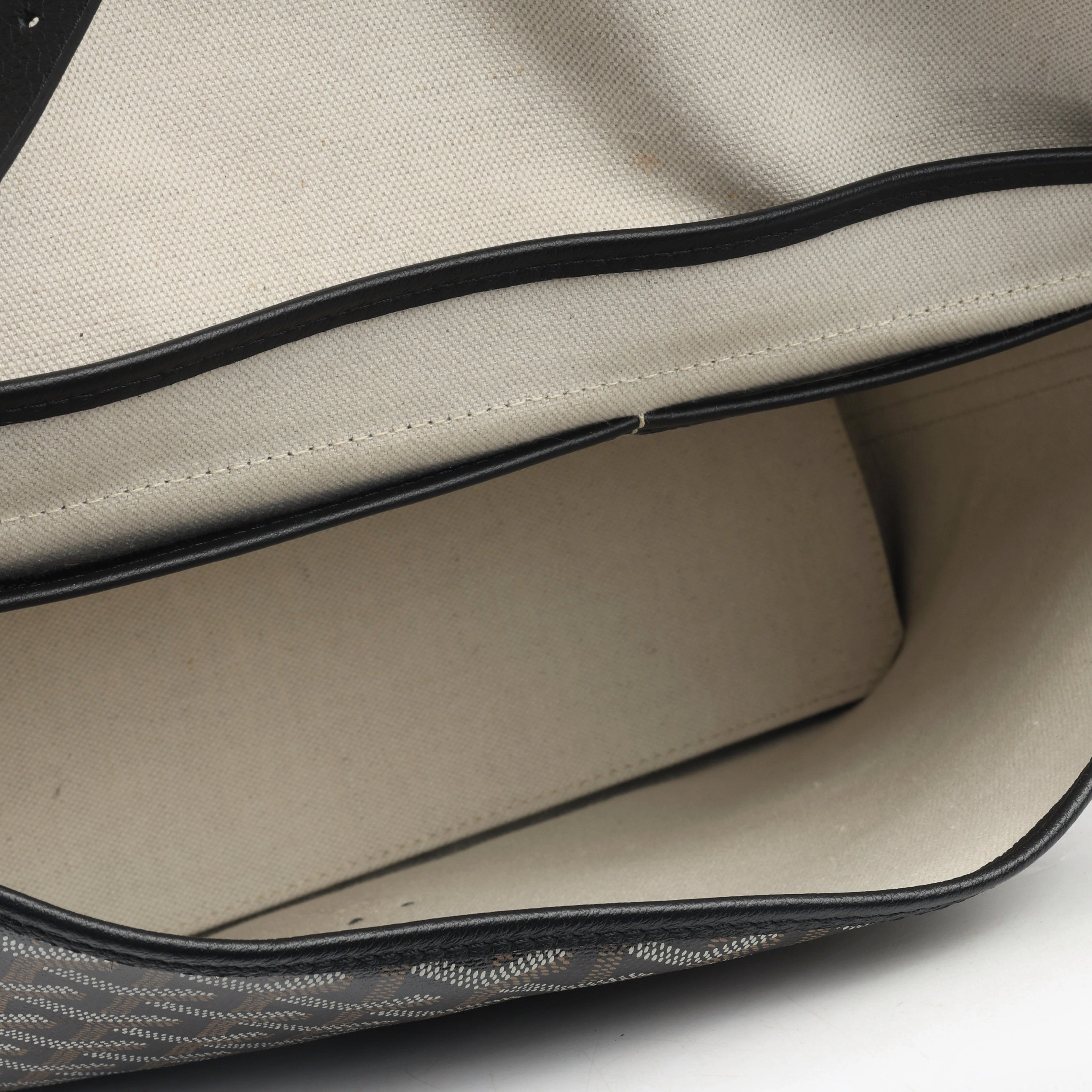 Goyard Capetien MM Messenger Bag (NWT)