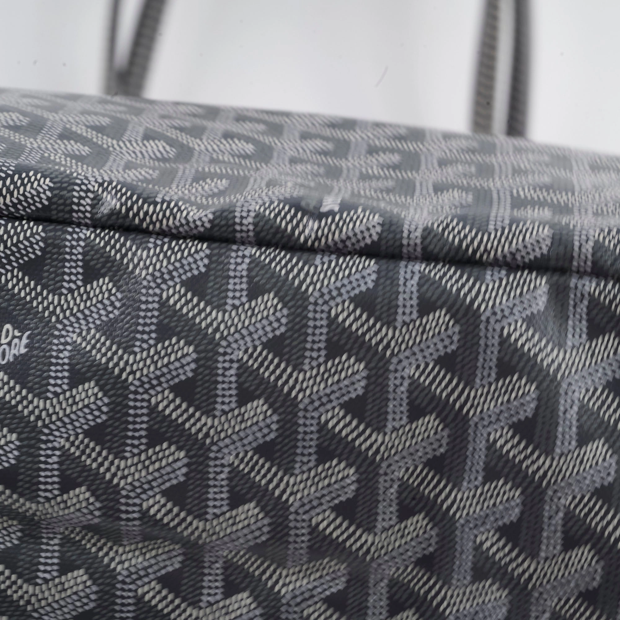 Goyard St Louis PM Grey Shoulder Bag