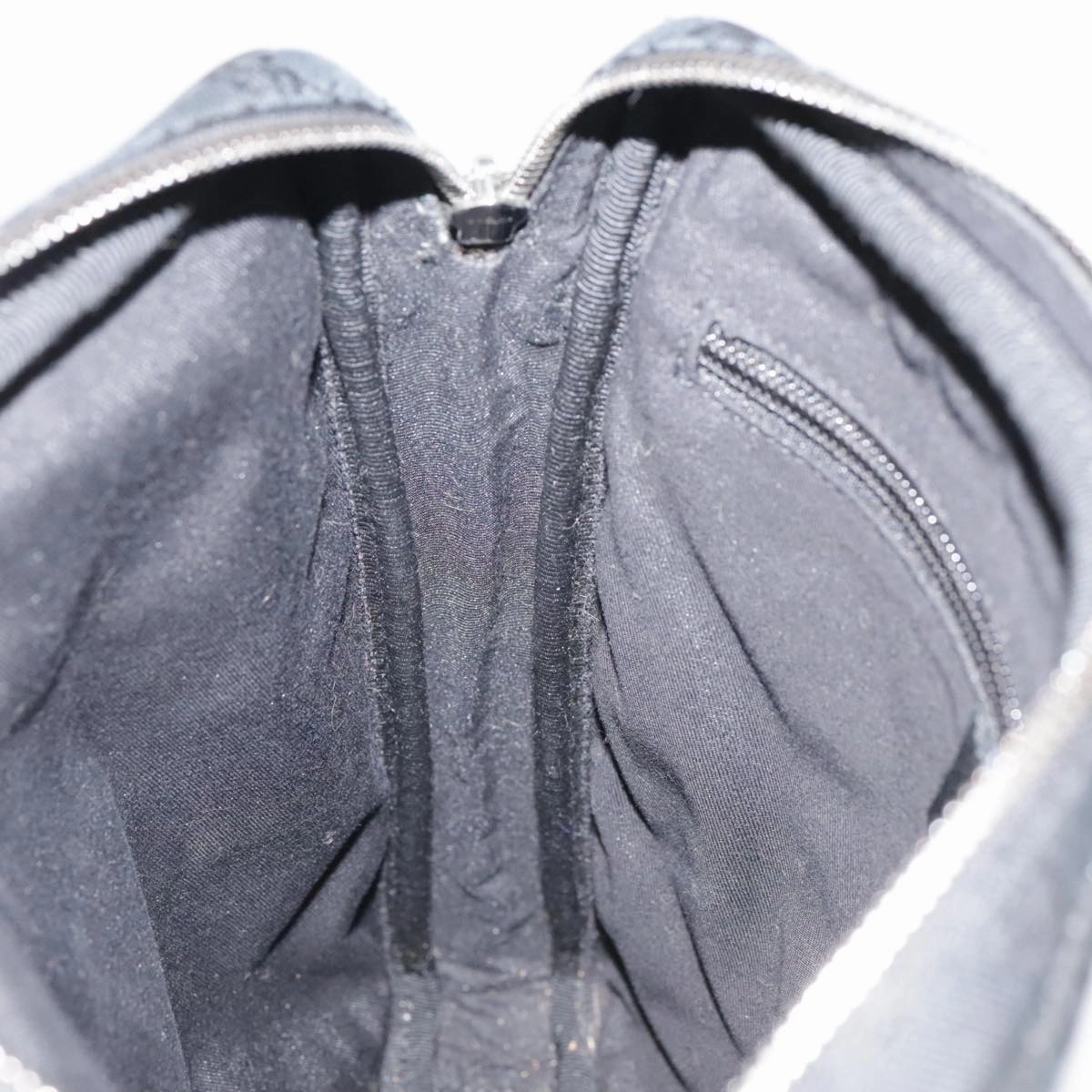 Gucci Black Canvas Shoulder Bag ()