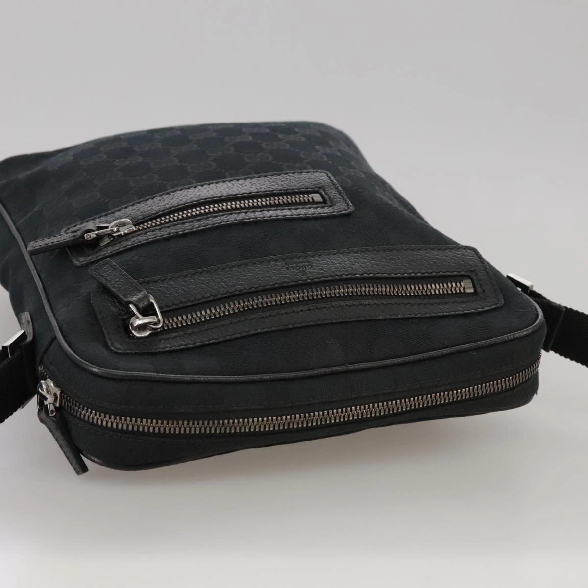 Gucci Black Canvas Shoulder Bag ()