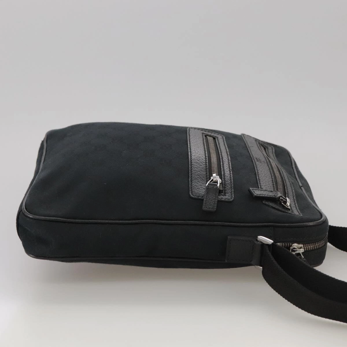 Gucci Black Canvas Shoulder Bag ()