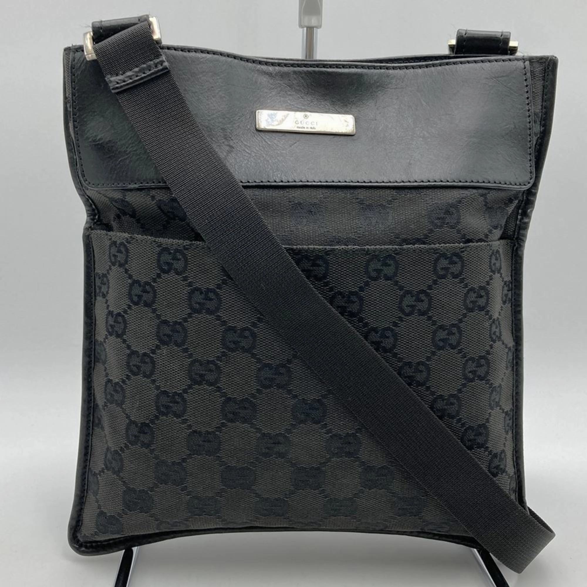 Gucci Black Gg Canvas Leather Shoulder Bag ()