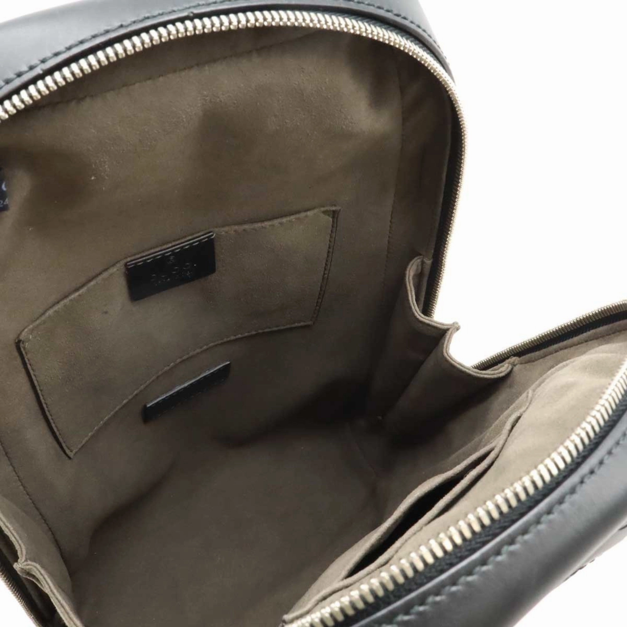 Gucci Black Leather Shoulder Bag Sling Bag ()