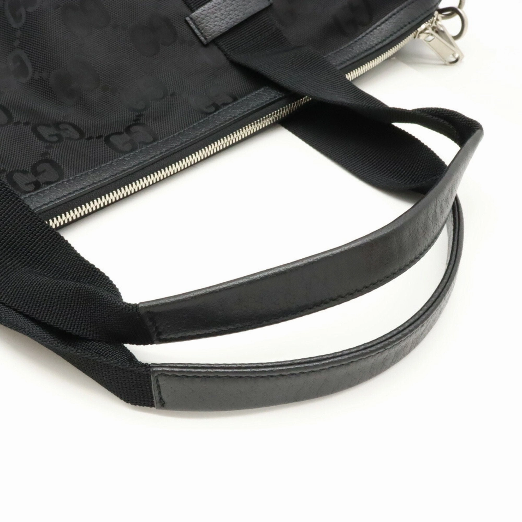 Gucci Black Nylon Canvas Leather Boston Bag Shoulder Bag ()
