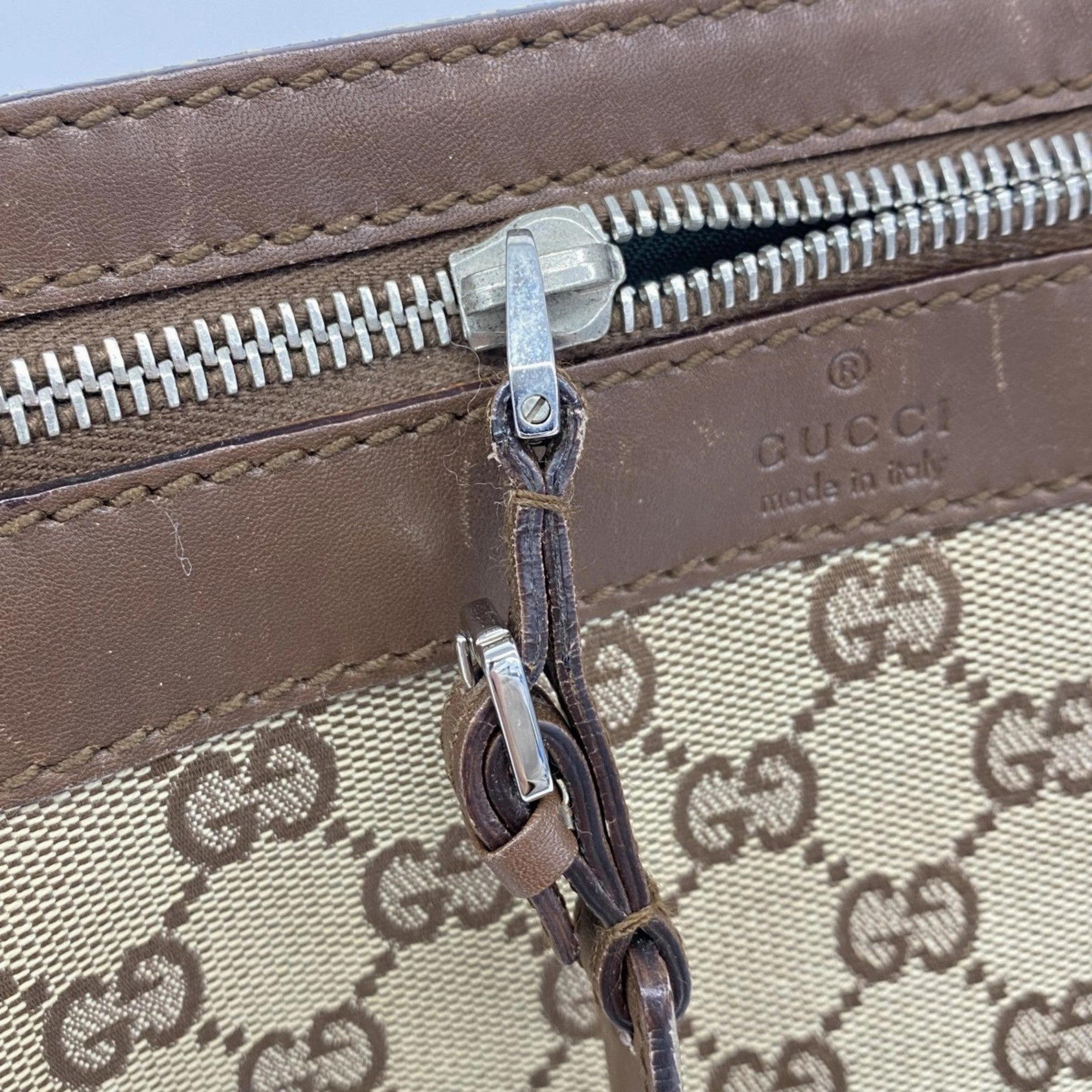 Gucci Brown Canvas Shoulder Bag ()