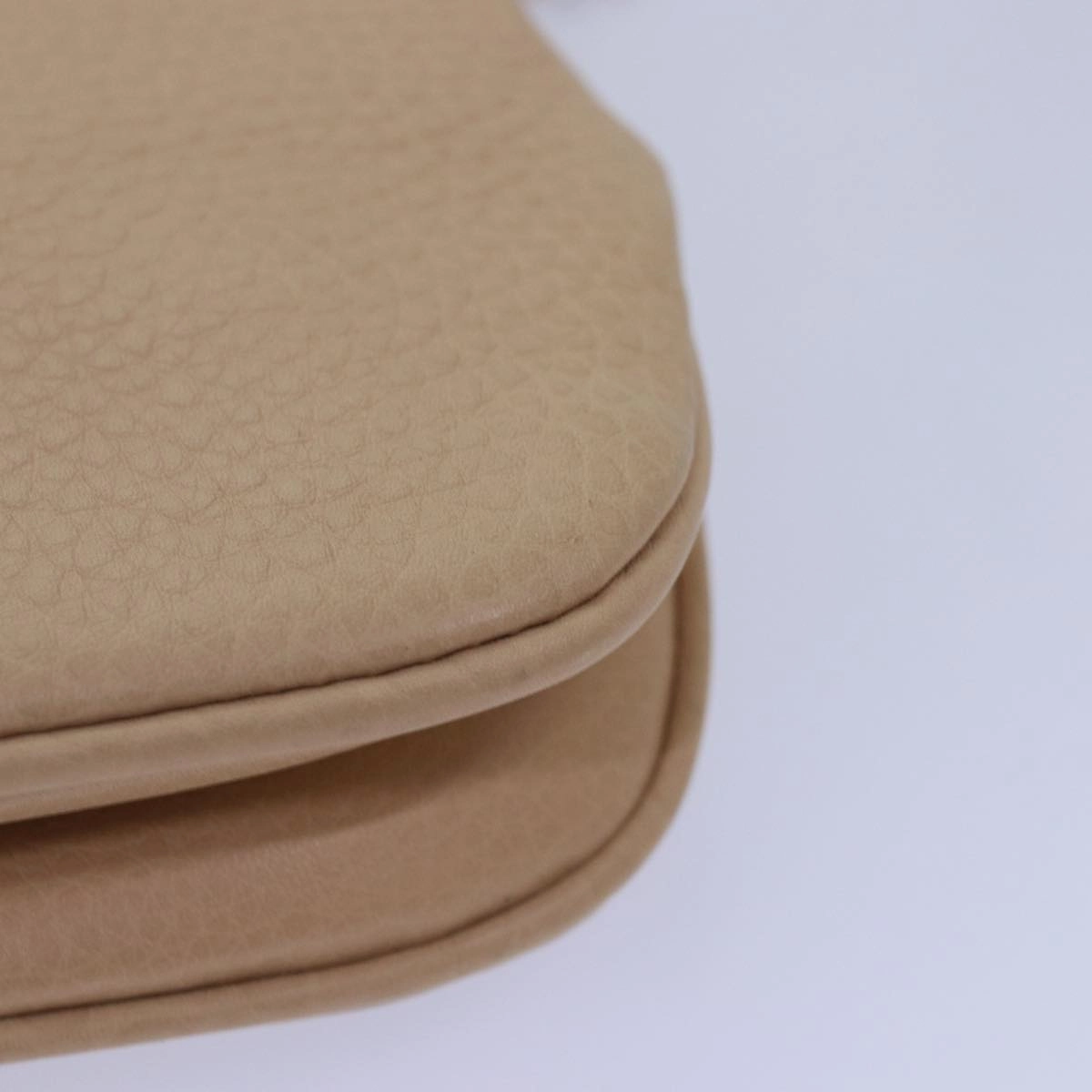 GUCCI Chain Shoulder Bag Leather Beige 251821  am6326