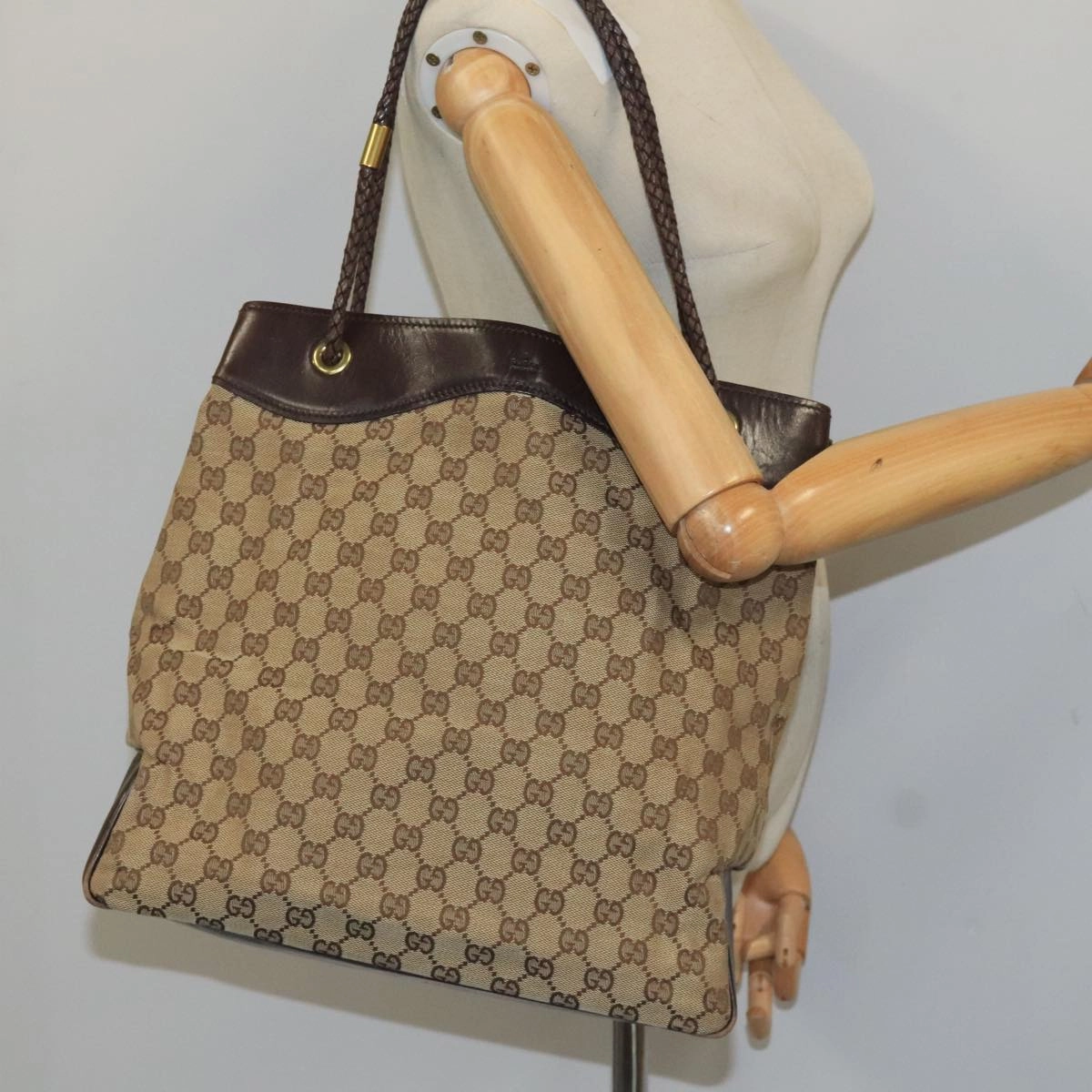 Gucci Gg Canvas Beige Canvas Shoulder Bag ()