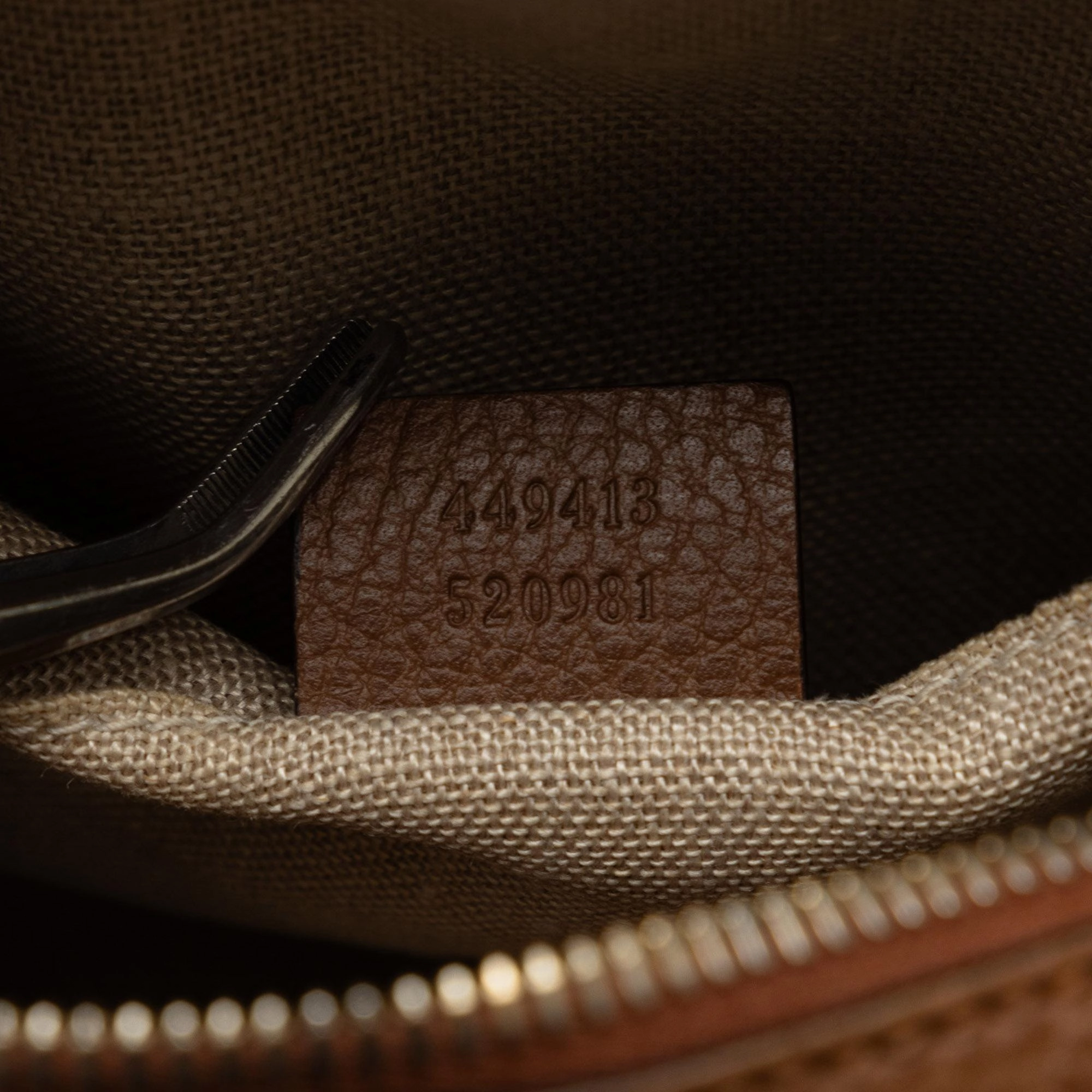 Gucci GG Canvas Bree Crossbody Bag (SHG-H37PJz)