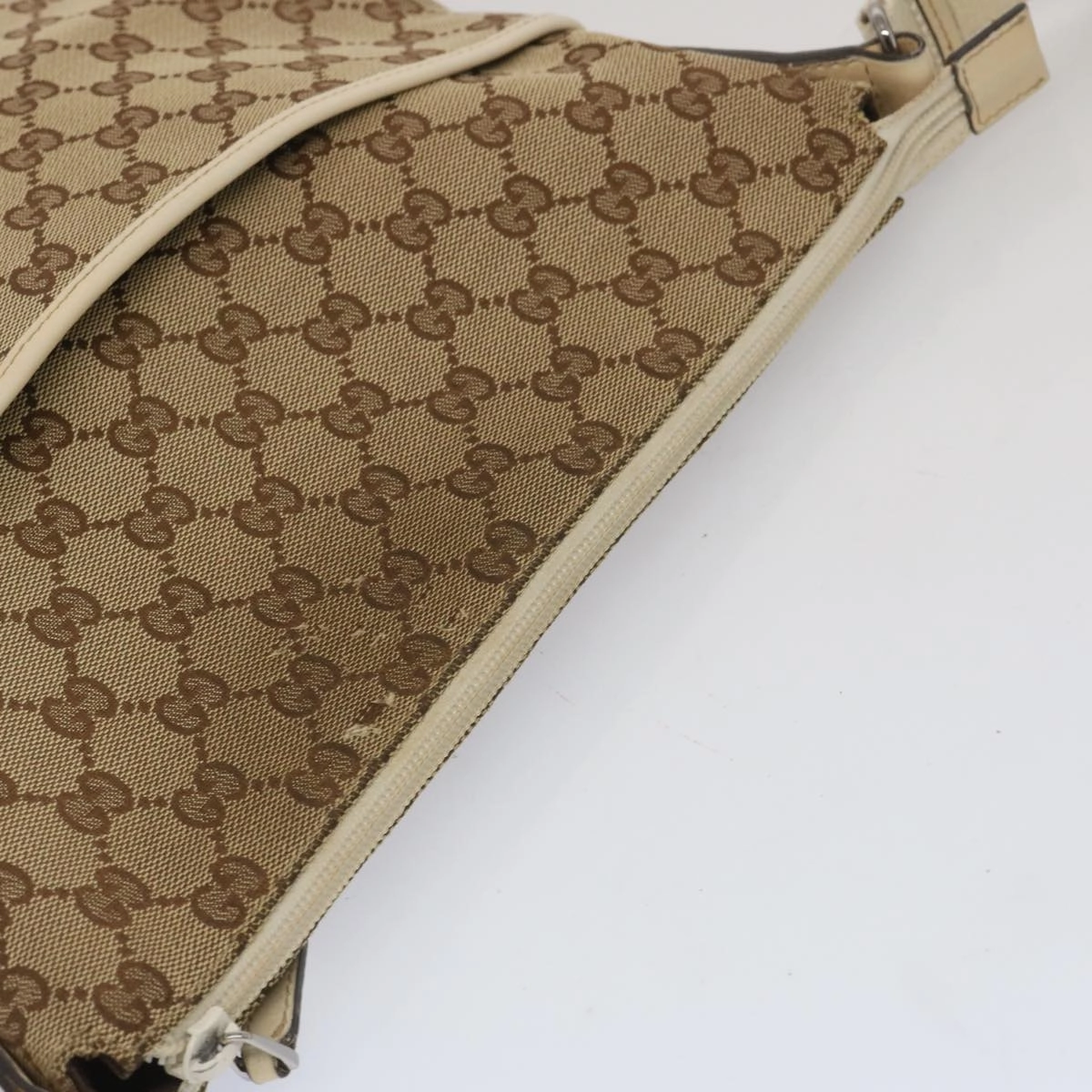 Gucci Gg Canvas  Canvas Shoulder Bag