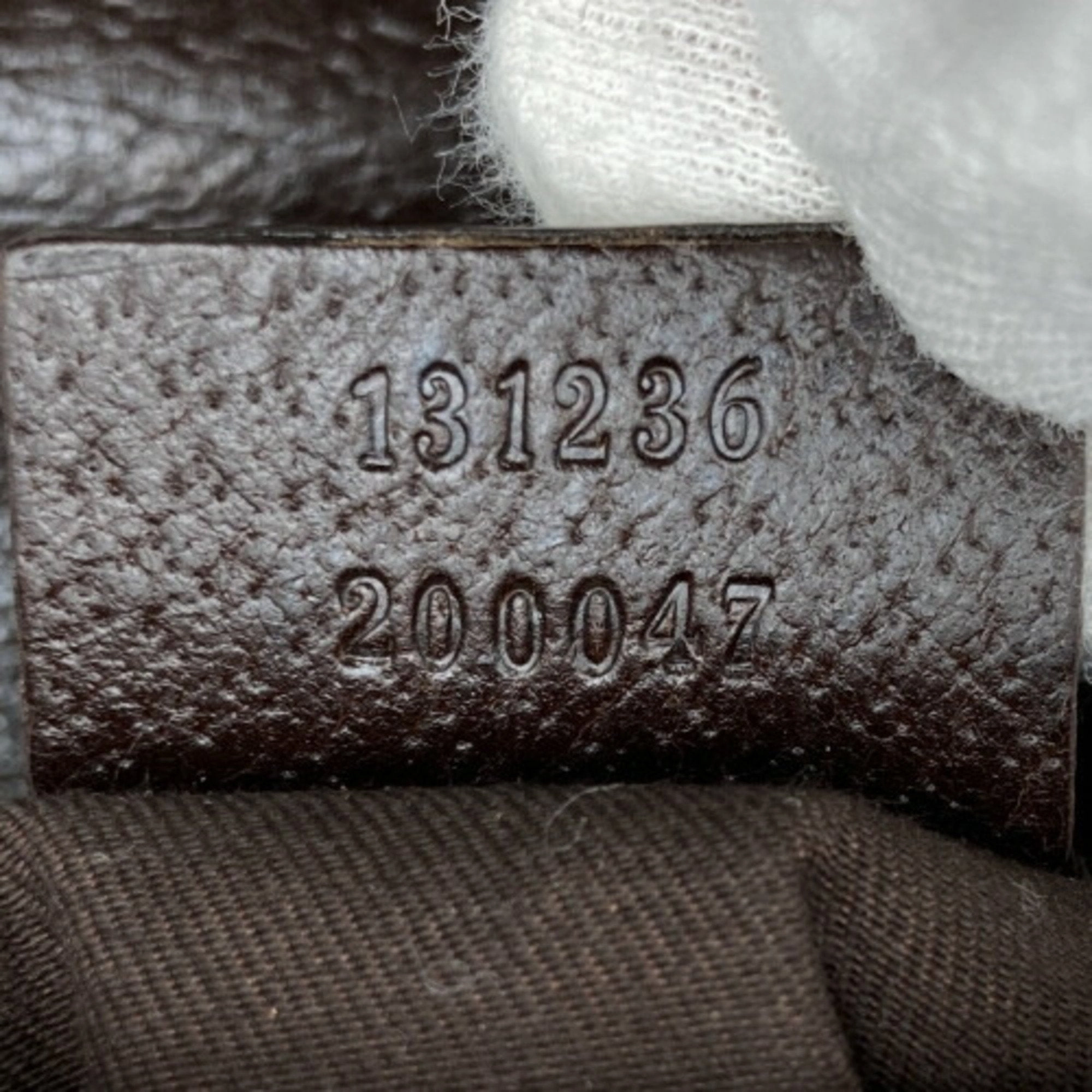 Gucci Gg Canvas  Canvas Shoulder Bag ()