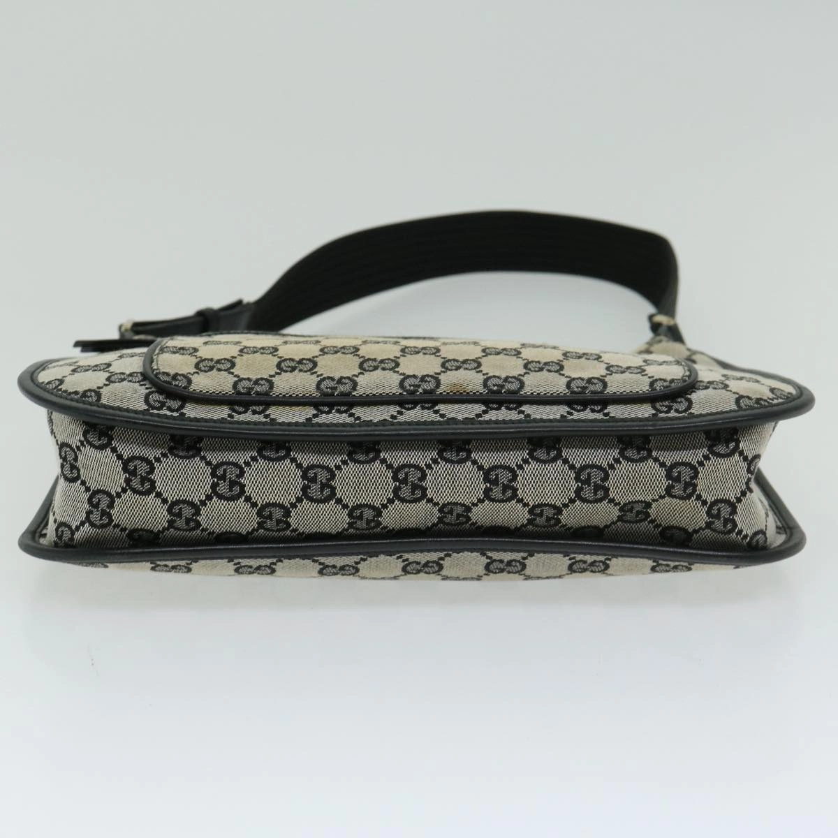 Gucci Gg Canvas  Canvas Shoulder Bag ()