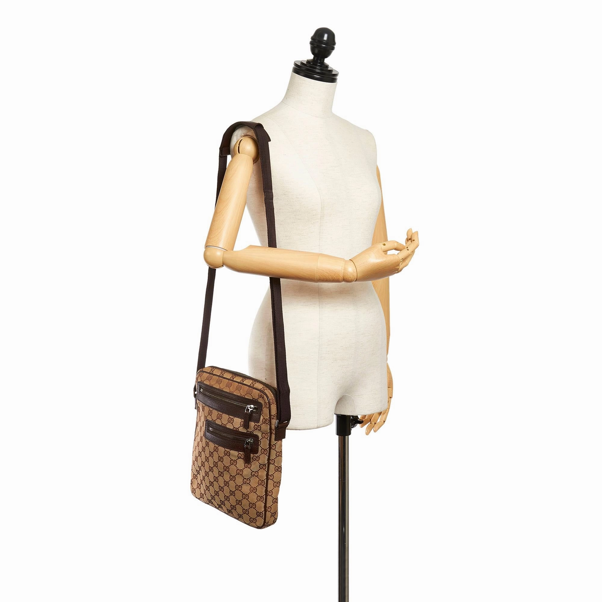 Gucci GG Canvas Crossbody Bag (SHG-32837)