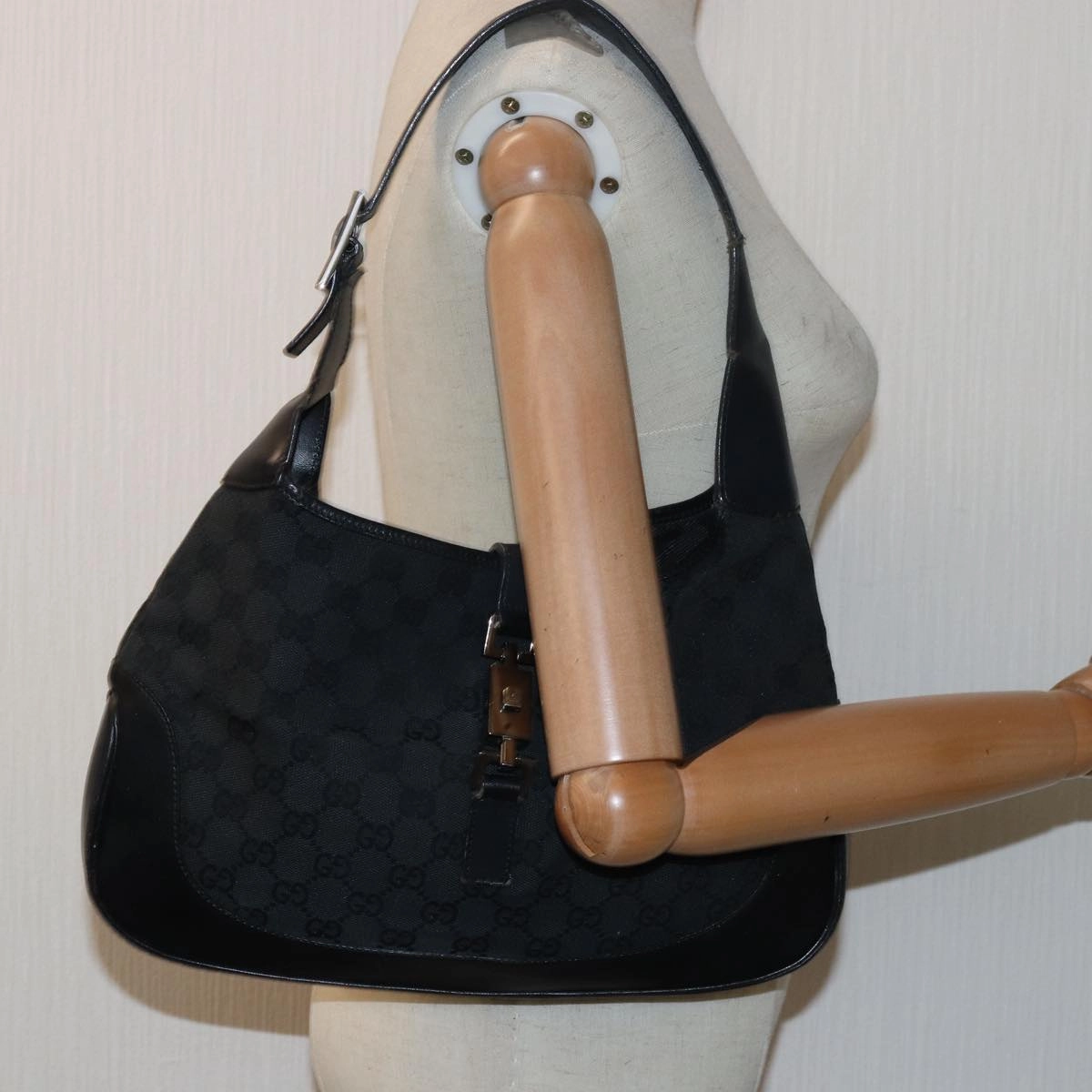 GUCCI GG Canvas Jackie Shoulder Bag Black 001 3306  80935