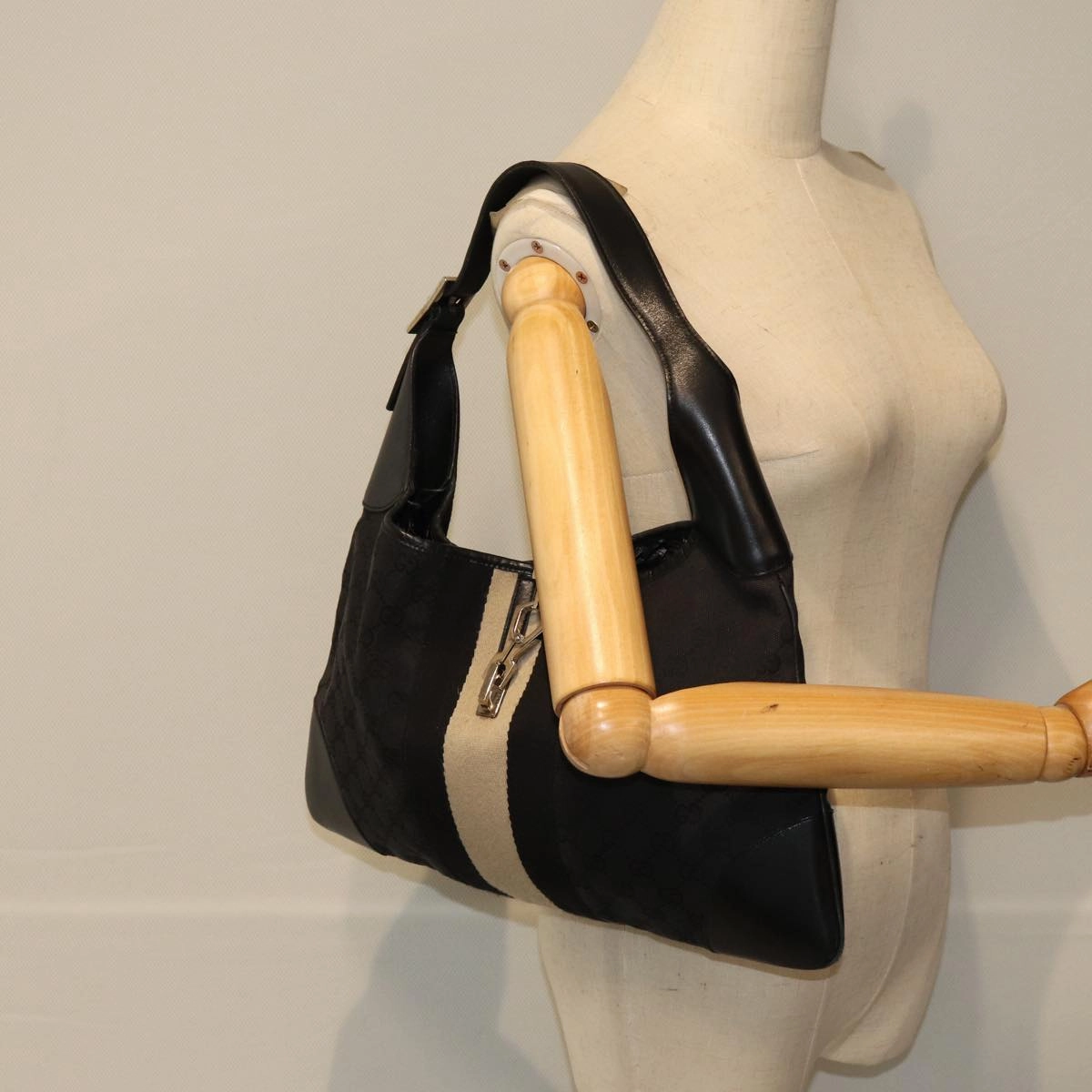 GUCCI GG Canvas Jackie Shoulder Bag Black White 001 4075  76393