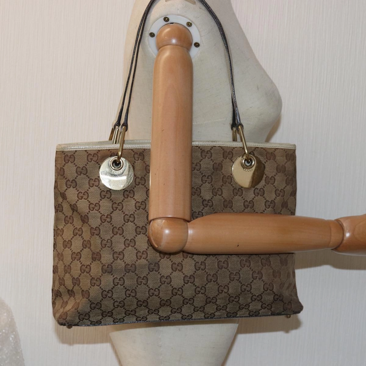 GUCCI GG Canvas Shoulder Bag Beige 120837  77373