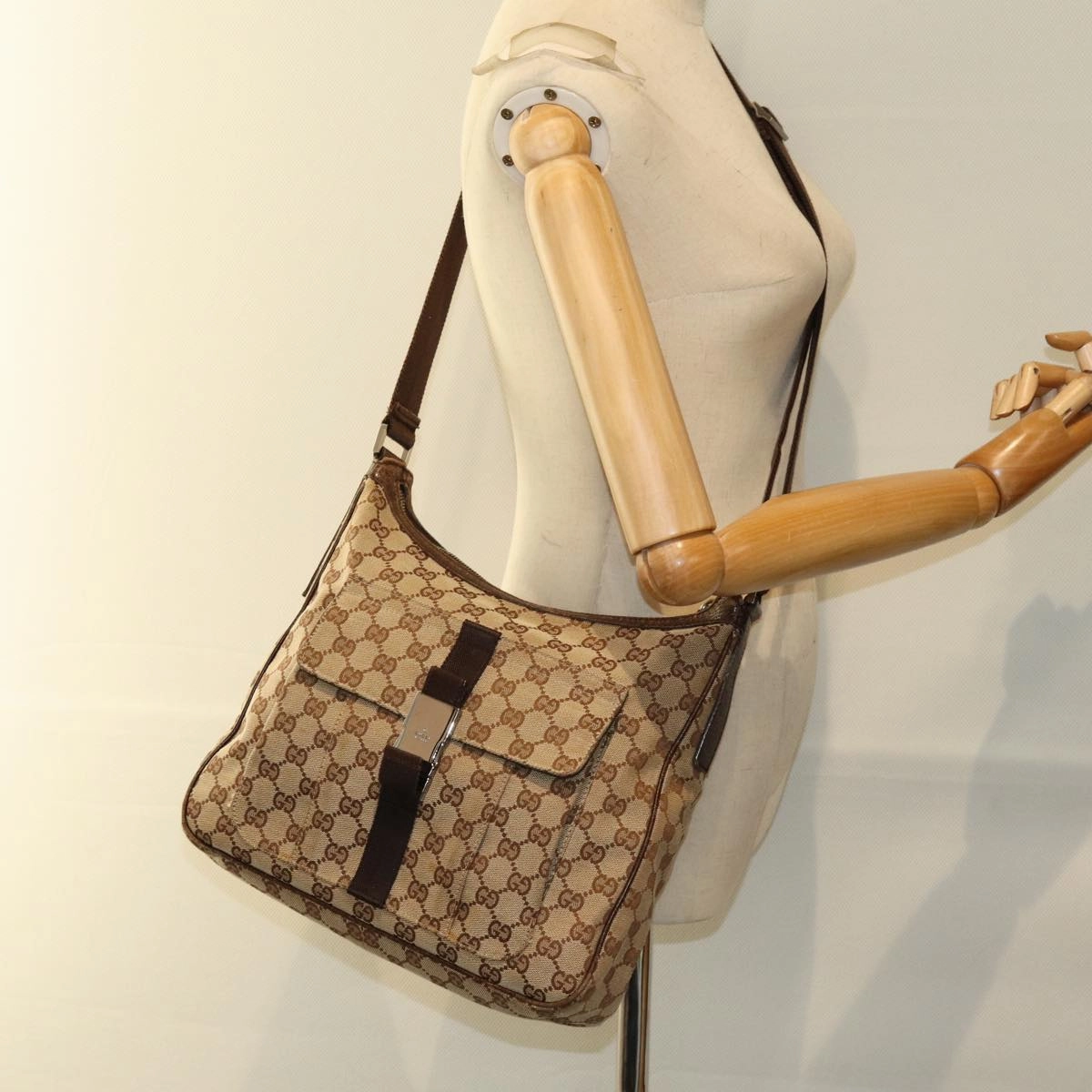 GUCCI GG Canvas Shoulder Bag Beige 131211  73982